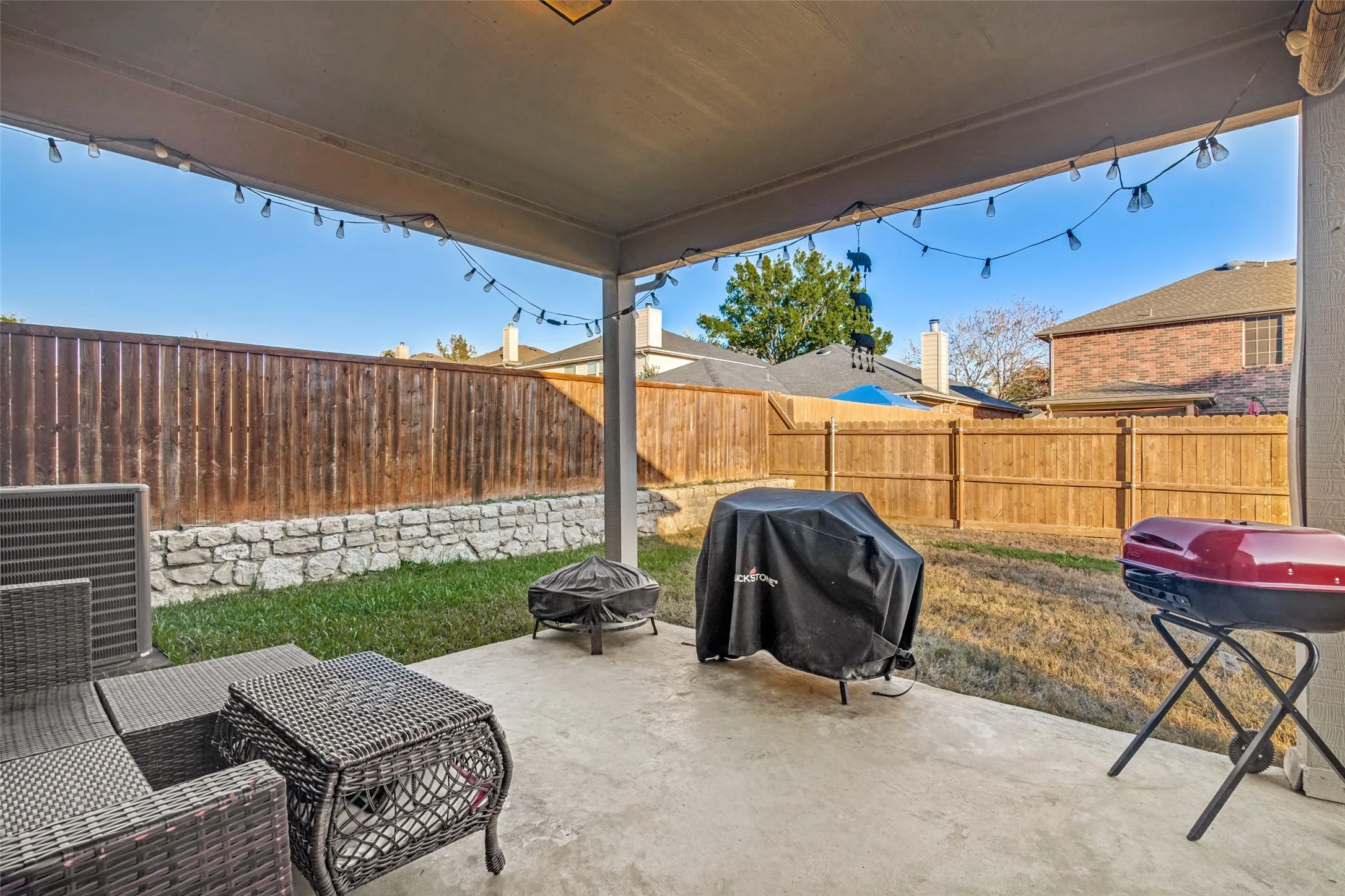 Single Family Residence For Sale in Dallas County , 2428 Becard Drive, Mesquite, Texas 75181, 4 Bedroom, 3 Bathroom, 2 Garage spaces, 3,136 Sqft, built in 2003, mls#21405389, Real Estate Agent in Mesquite, Homes For Sale in Dallas county, Homes For Sale in Mesquite, Realtor in Mesquite Texas, Real Estate Brokerage Independent Realty Texas, Luminita Cordes Realtor