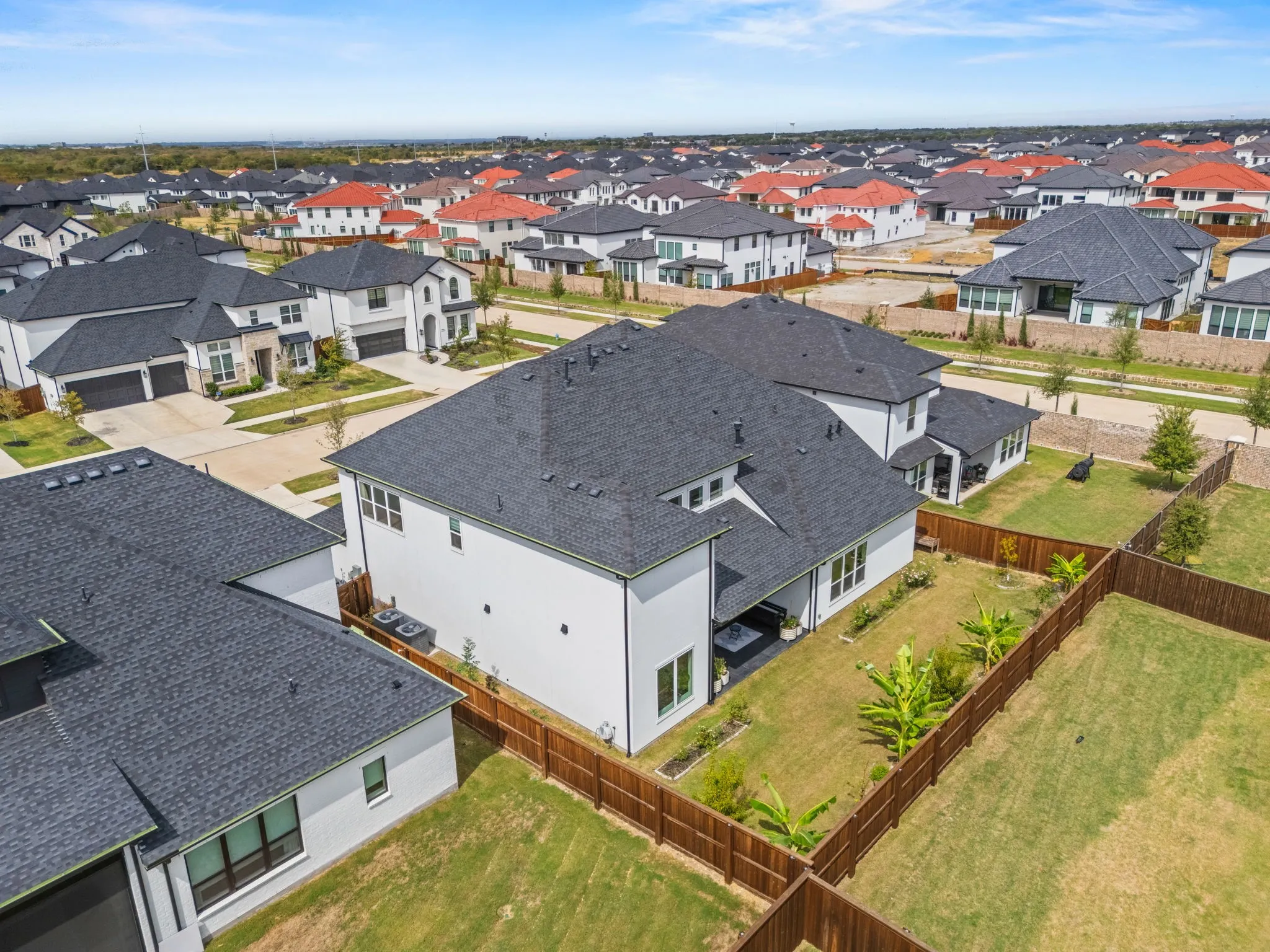 Single Family Residence For Sale in Collin County , 10472 Milkweed Court, Frisco, Texas 75035, 5 Bedroom, 6 Bathroom, 3 Garage spaces, 4,987 Sqft, built in 2024, mls#21405394, Real Estate Agent in Frisco, Homes For Sale in Collin county, Homes For Sale in Frisco, Realtor in Frisco Texas, Real Estate Brokerage Independent Realty Texas, Luminita Cordes Realtor