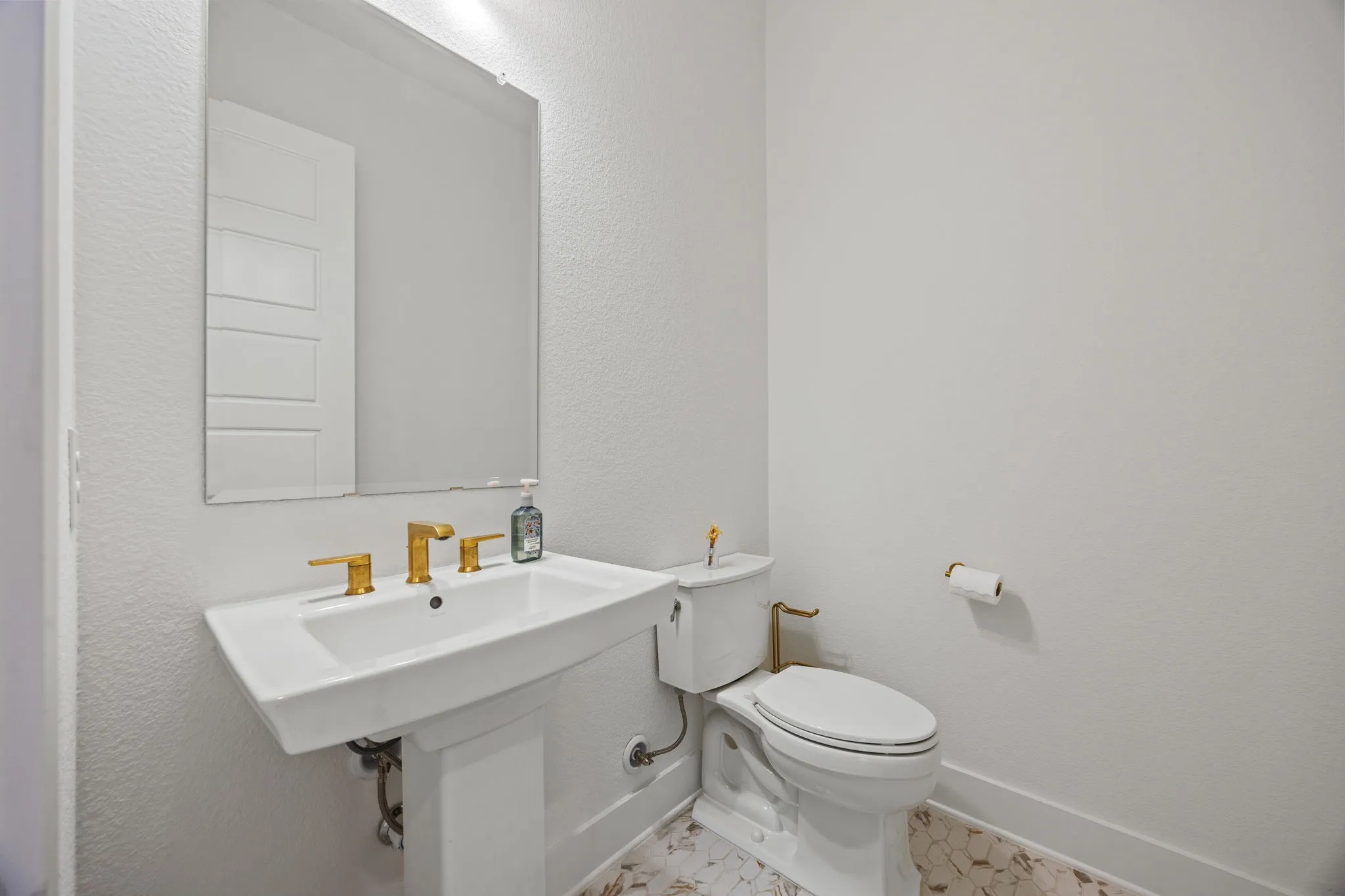 Single Family Residence For Sale in Collin County , 10472 Milkweed Court, Frisco, Texas 75035, 5 Bedroom, 6 Bathroom, 3 Garage spaces, 4,987 Sqft, built in 2024, mls#21405394, Real Estate Agent in Frisco, Homes For Sale in Collin county, Homes For Sale in Frisco, Realtor in Frisco Texas, Real Estate Brokerage Independent Realty Texas, Luminita Cordes Realtor