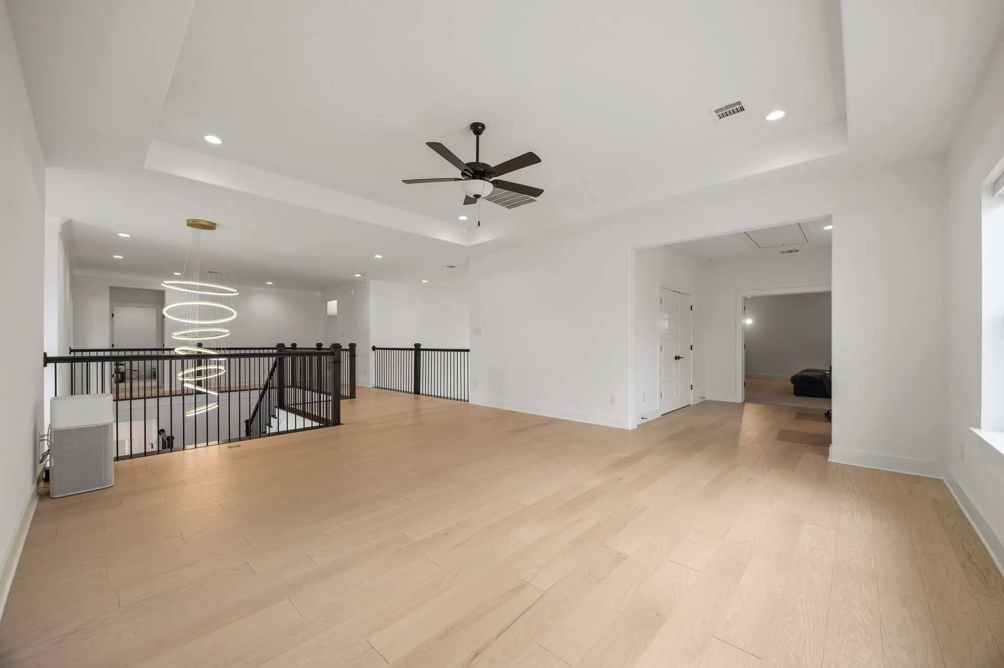 Single Family Residence For Sale in Collin County , 10472 Milkweed Court, Frisco, Texas 75035, 5 Bedroom, 6 Bathroom, 3 Garage spaces, 4,987 Sqft, built in 2024, mls#21405394, Real Estate Agent in Frisco, Homes For Sale in Collin county, Homes For Sale in Frisco, Realtor in Frisco Texas, Real Estate Brokerage Independent Realty Texas, Luminita Cordes Realtor
