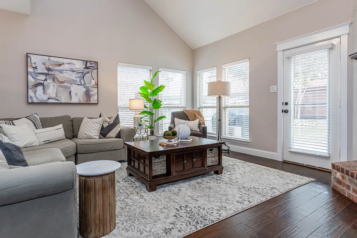 Single Family Residence For Sale in Collin County , 1508 Sunrise Drive, Mc Kinney, Texas 75071, 4 Bedroom, 4 Bathroom, 2 Garage spaces, 3,033 Sqft, built in 2008, mls#21404725, Real Estate Agent in Mc Kinney, Homes For Sale in Collin county, Homes For Sale in Mc Kinney, Realtor in Mc Kinney Texas, Real Estate Brokerage Independent Realty Texas, Luminita Cordes Realtor