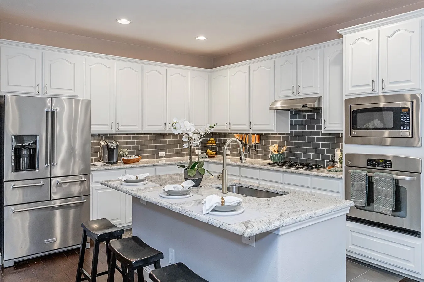 Single Family Residence For Sale in Collin County , 1508 Sunrise Drive, Mc Kinney, Texas 75071, 4 Bedroom, 4 Bathroom, 2 Garage spaces, 3,033 Sqft, built in 2008, mls#21404725, Real Estate Agent in Mc Kinney, Homes For Sale in Collin county, Homes For Sale in Mc Kinney, Realtor in Mc Kinney Texas, Real Estate Brokerage Independent Realty Texas, Luminita Cordes Realtor