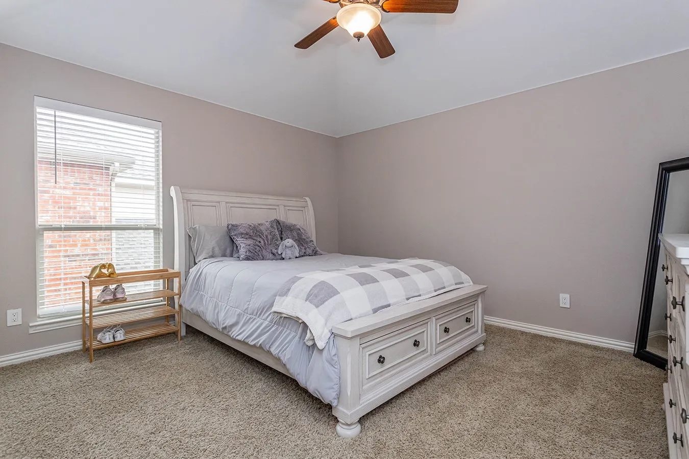 Upstairs Bedroom -2