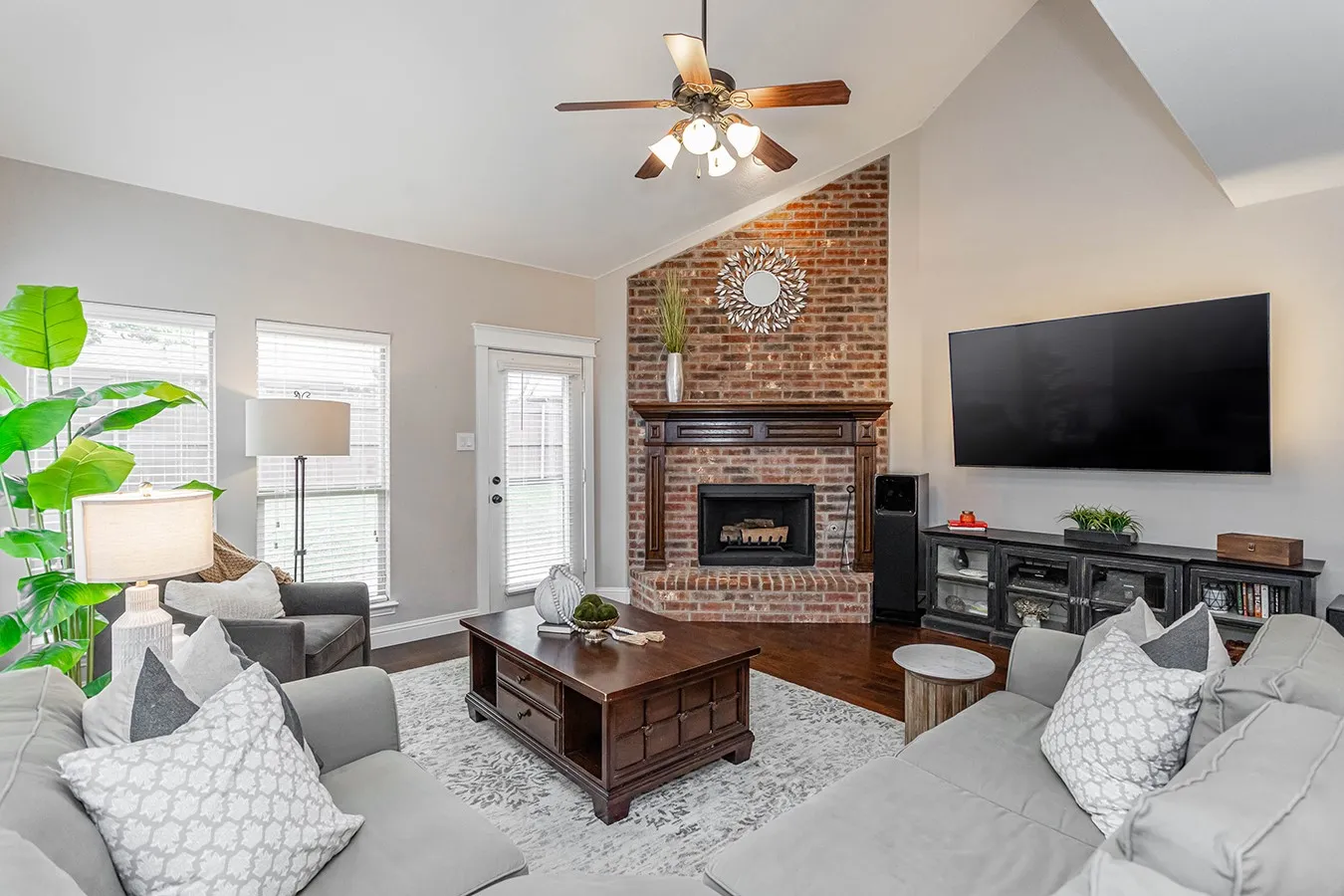 Single Family Residence For Sale in Collin County , 1508 Sunrise Drive, Mc Kinney, Texas 75071, 4 Bedroom, 4 Bathroom, 2 Garage spaces, 3,033 Sqft, built in 2008, mls#21404725, Real Estate Agent in Mc Kinney, Homes For Sale in Collin county, Homes For Sale in Mc Kinney, Realtor in Mc Kinney Texas, Real Estate Brokerage Independent Realty Texas, Luminita Cordes Realtor