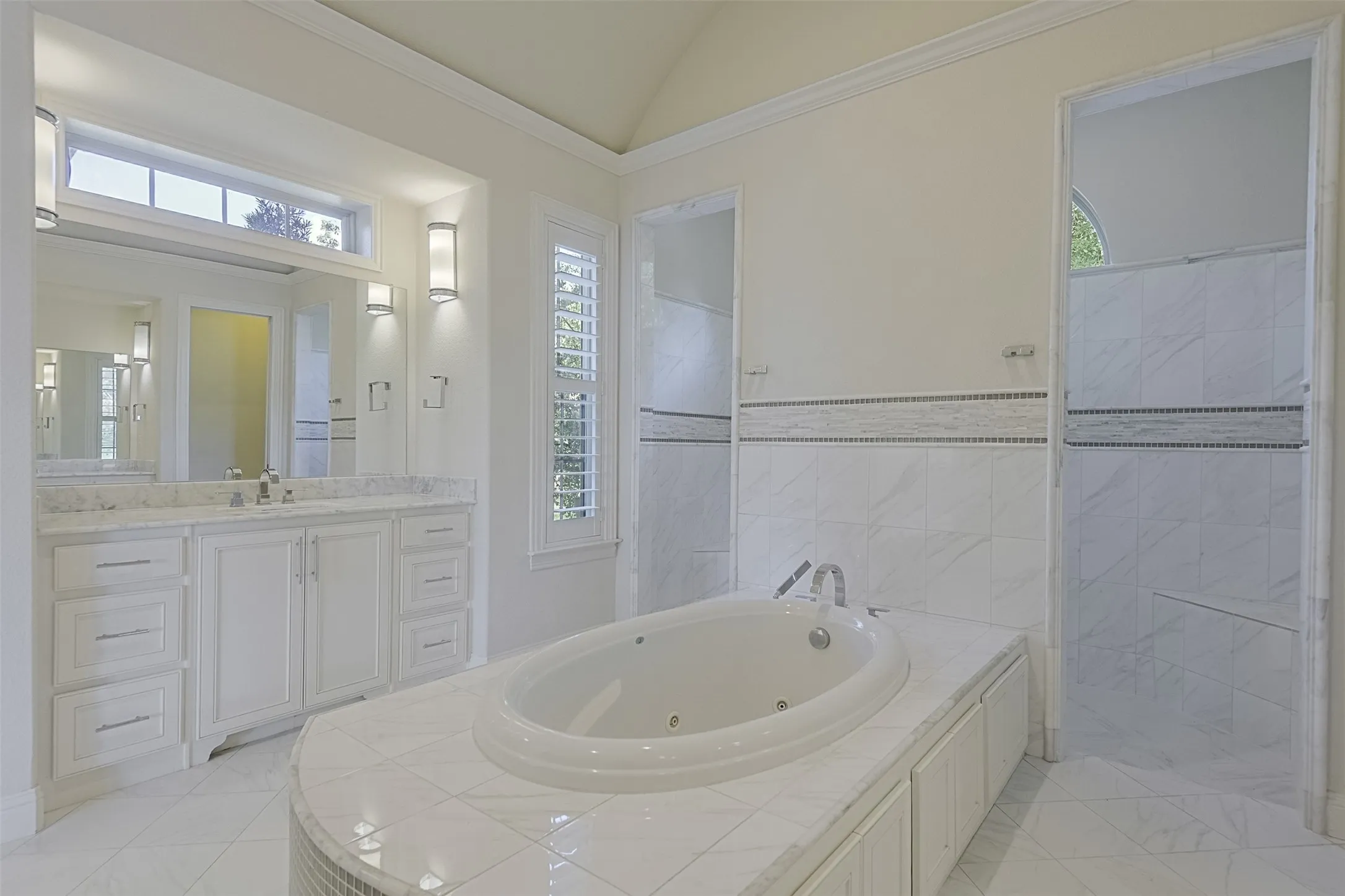 Single Family Residence For Sale in Ellis County , 228 Katy Lake Drive, Waxahachie, Texas 75165, 3 Bedroom, 4 Bathroom, 2 Garage spaces, 3,692 Sqft, built in 2013, mls#21405161, Real Estate Agent in Waxahachie, Homes For Sale in Ellis county, Homes For Sale in Waxahachie, Realtor in Waxahachie Texas, Real Estate Brokerage Independent Realty Texas, Luminita Cordes Realtor