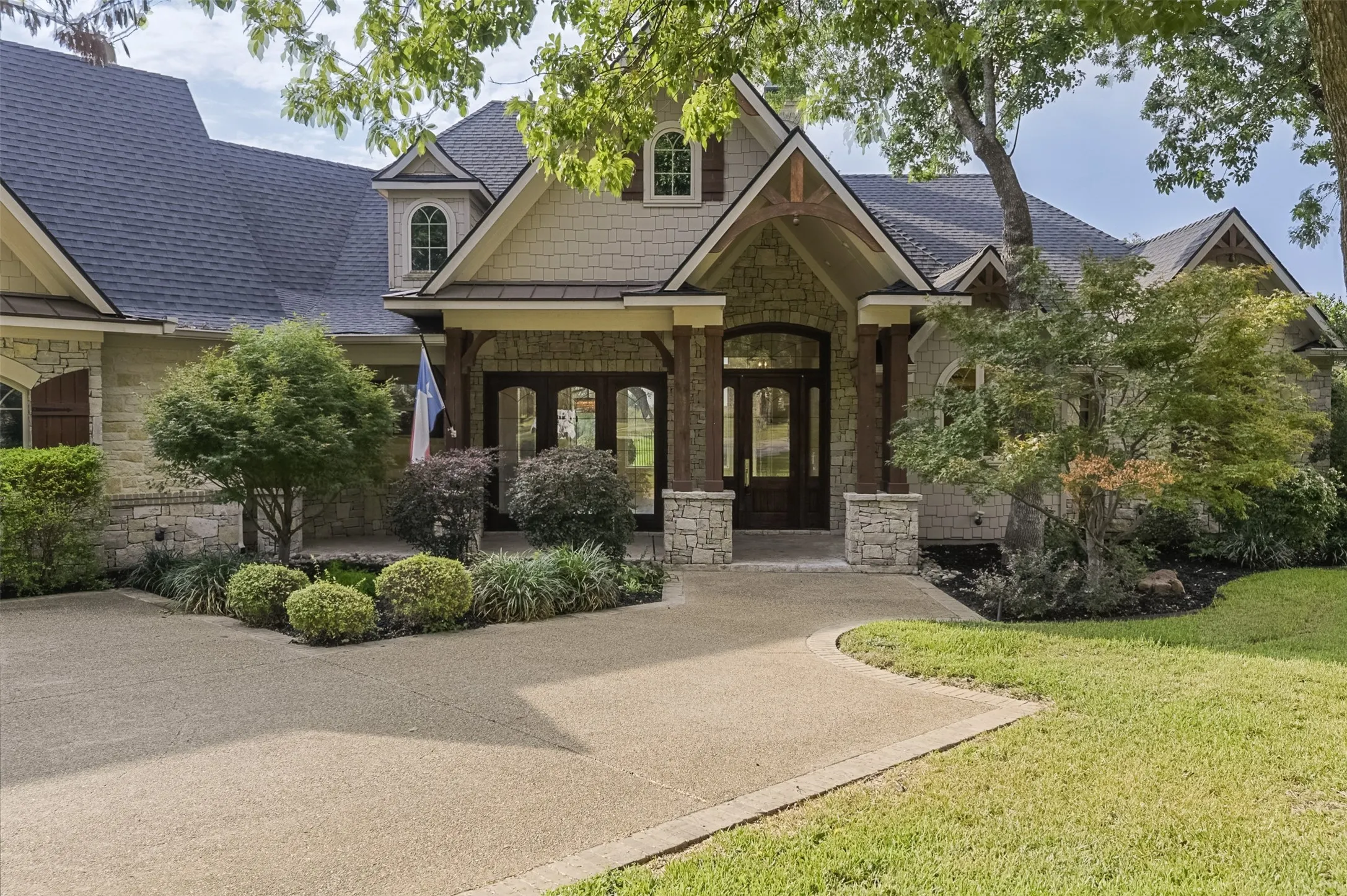 Single Family Residence For Sale