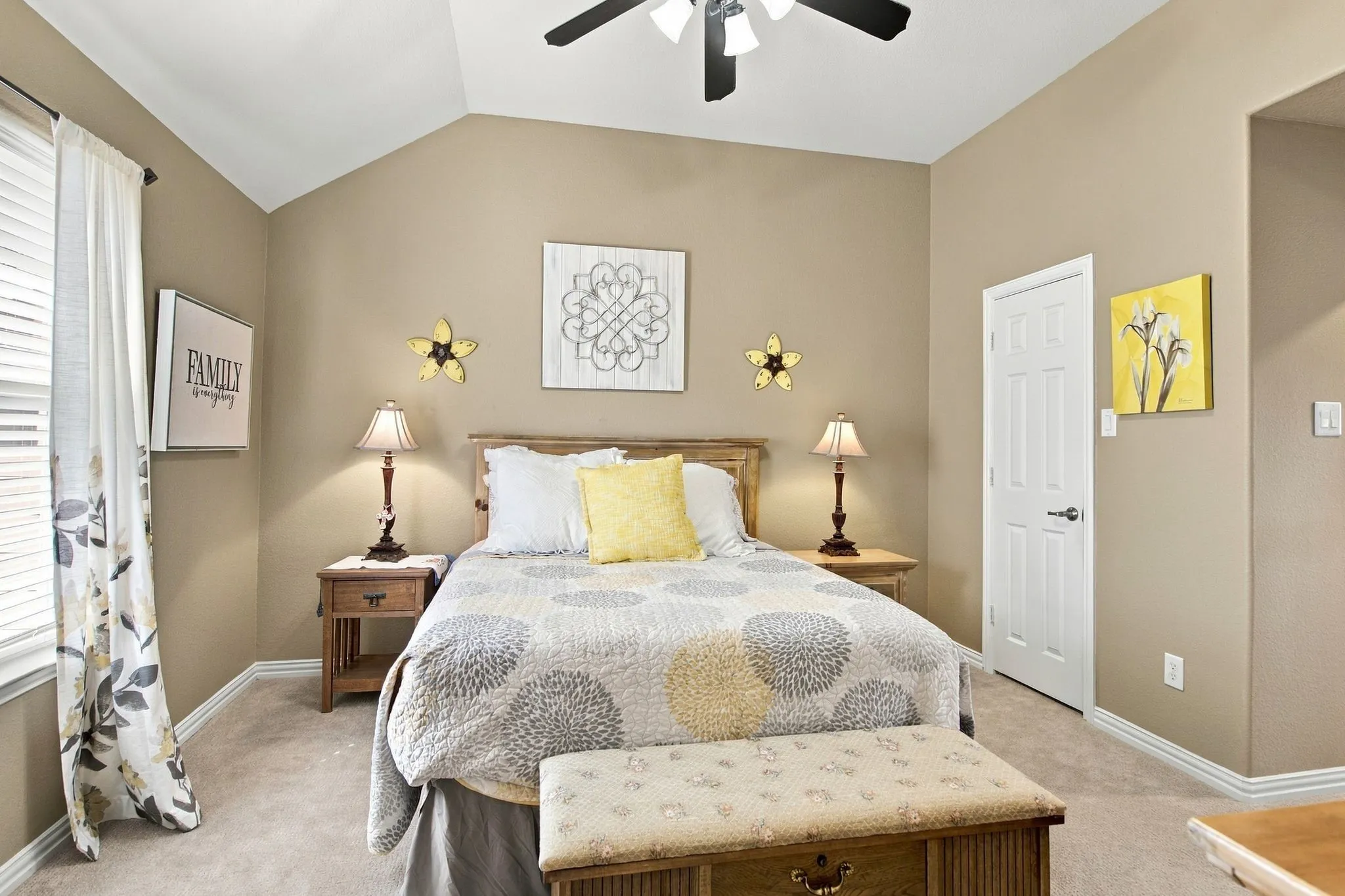 Single Family Residence For Sale in Denton County , 3001 Autumn Sage Trail, Flower Mound, Texas 75022, 5 Bedroom, 4 Bathroom, 3 Garage spaces, 3,895 Sqft, built in 2004, mls#21404872, Real Estate Agent in Flower Mound, Homes For Sale in Denton county, Homes For Sale in Flower Mound, Realtor in Flower Mound Texas, Real Estate Brokerage Independent Realty Texas, Luminita Cordes Realtor
