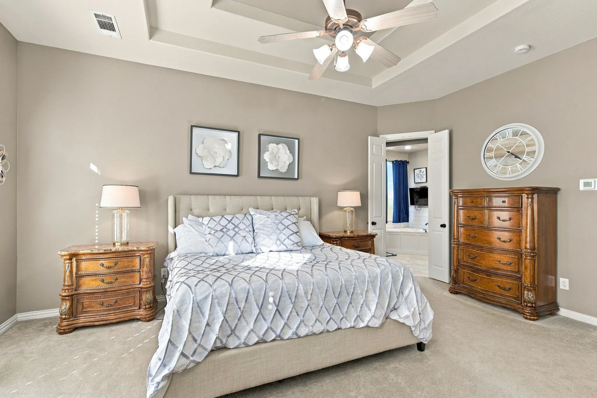 Main Bedroom with 2 closets