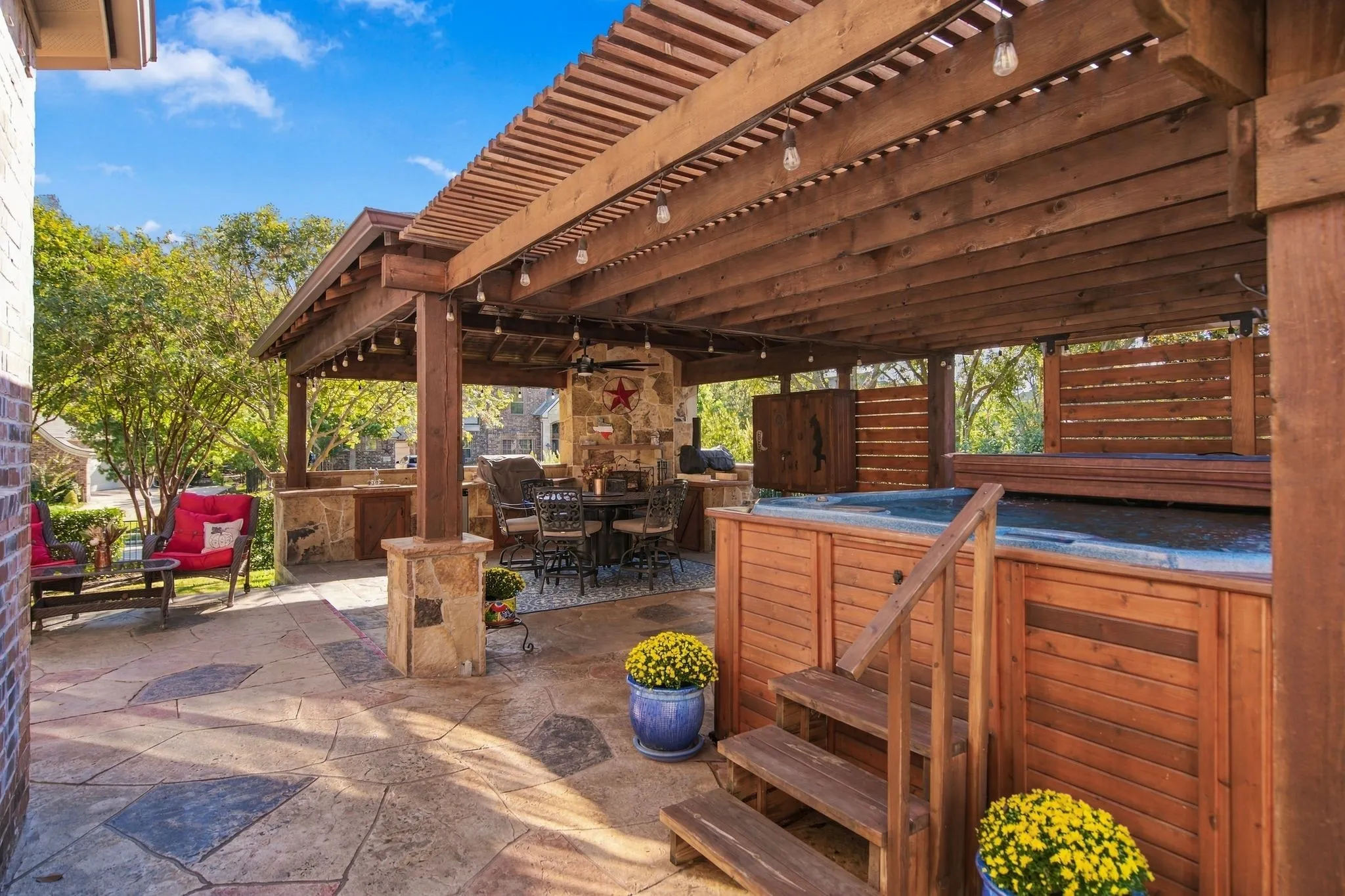 Large Hot-tub