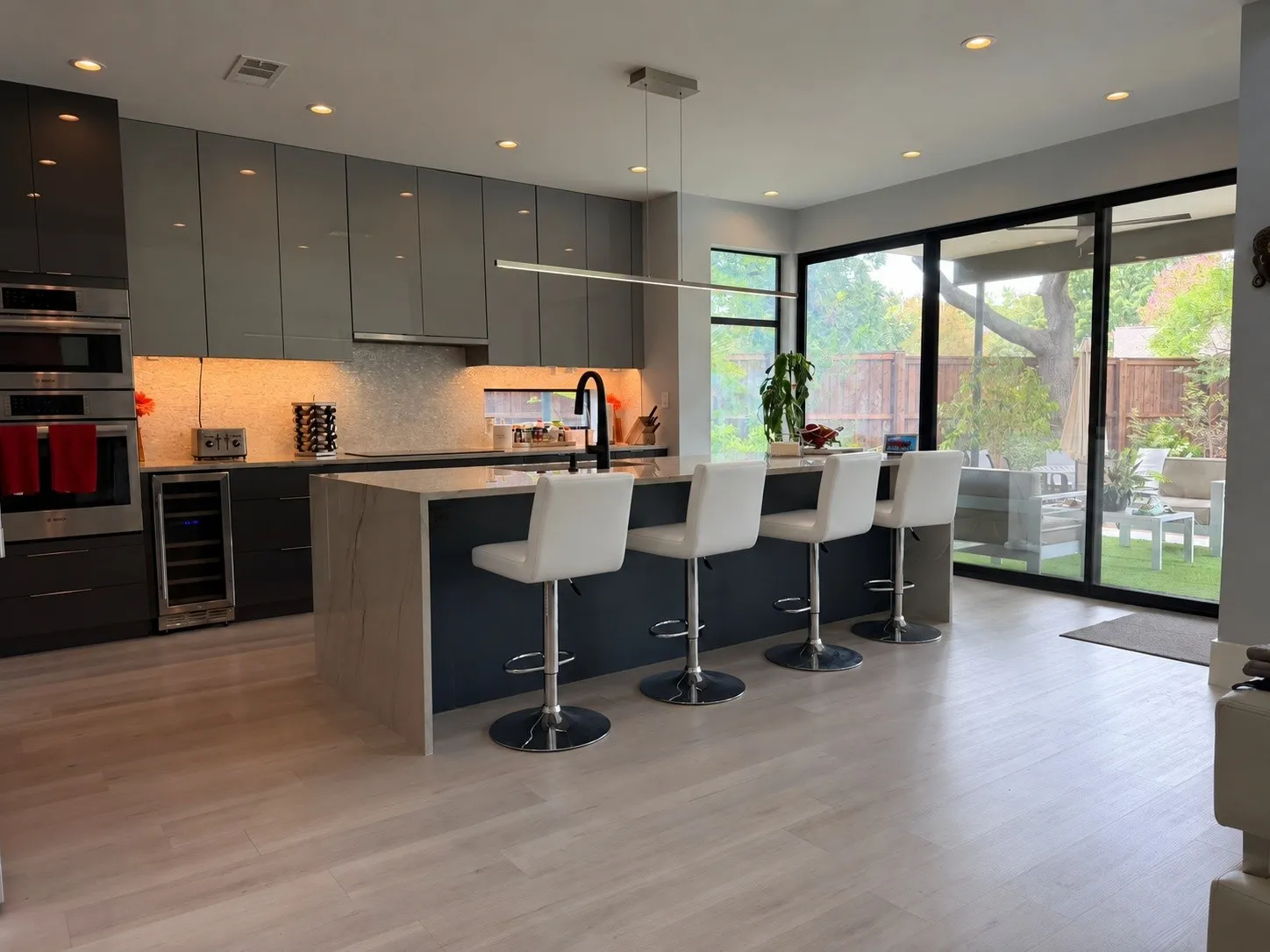 Single Family Residence For Sale in Dallas County , 555 Arbor Brook Lane, Coppell, Texas 75019, 5 Bedroom, 4 Bathroom, 2 Garage spaces, 3,323 Sqft, built in 1978, mls#21405398, Real Estate Agent in Coppell, Homes For Sale in Dallas county, Homes For Sale in Coppell, Realtor in Coppell Texas, Real Estate Brokerage Independent Realty Texas, Luminita Cordes Realtor