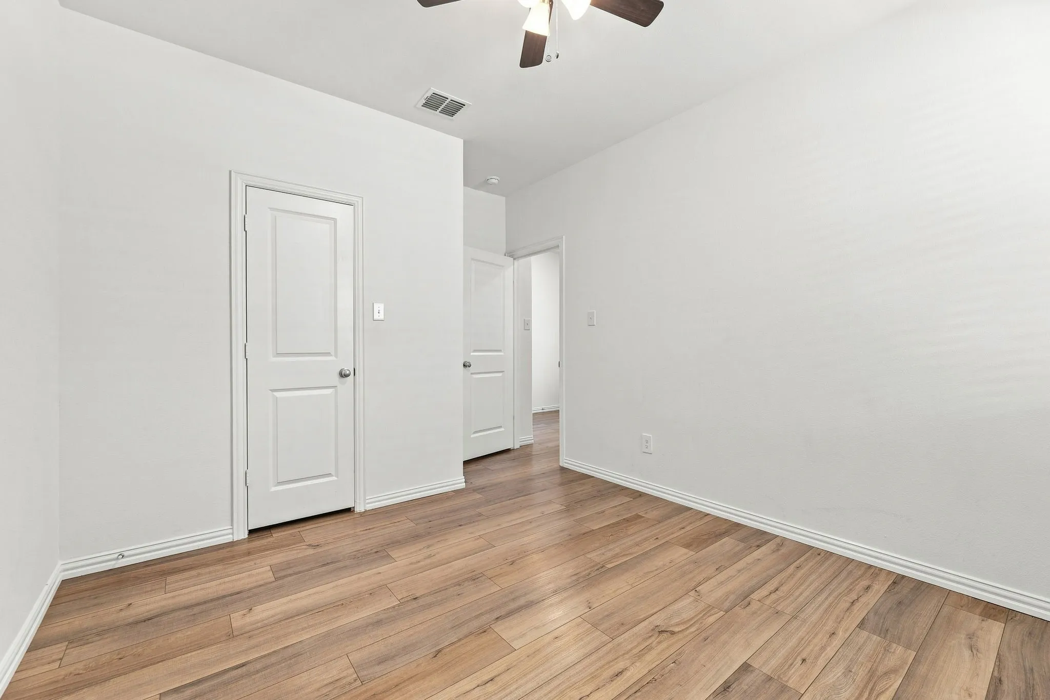 Single Family Residence For Sale in Kaufman County , 3618 Big Nemaha Drive, Crandall, Texas 75114, 3 Bedroom, 2 Bathroom, 2 Garage spaces, 1,550 Sqft, built in 2022, mls#21405397, Real Estate Agent in Crandall, Homes For Sale in Kaufman county, Homes For Sale in Crandall, Realtor in Crandall Texas, Real Estate Brokerage Independent Realty Texas, Luminita Cordes Realtor