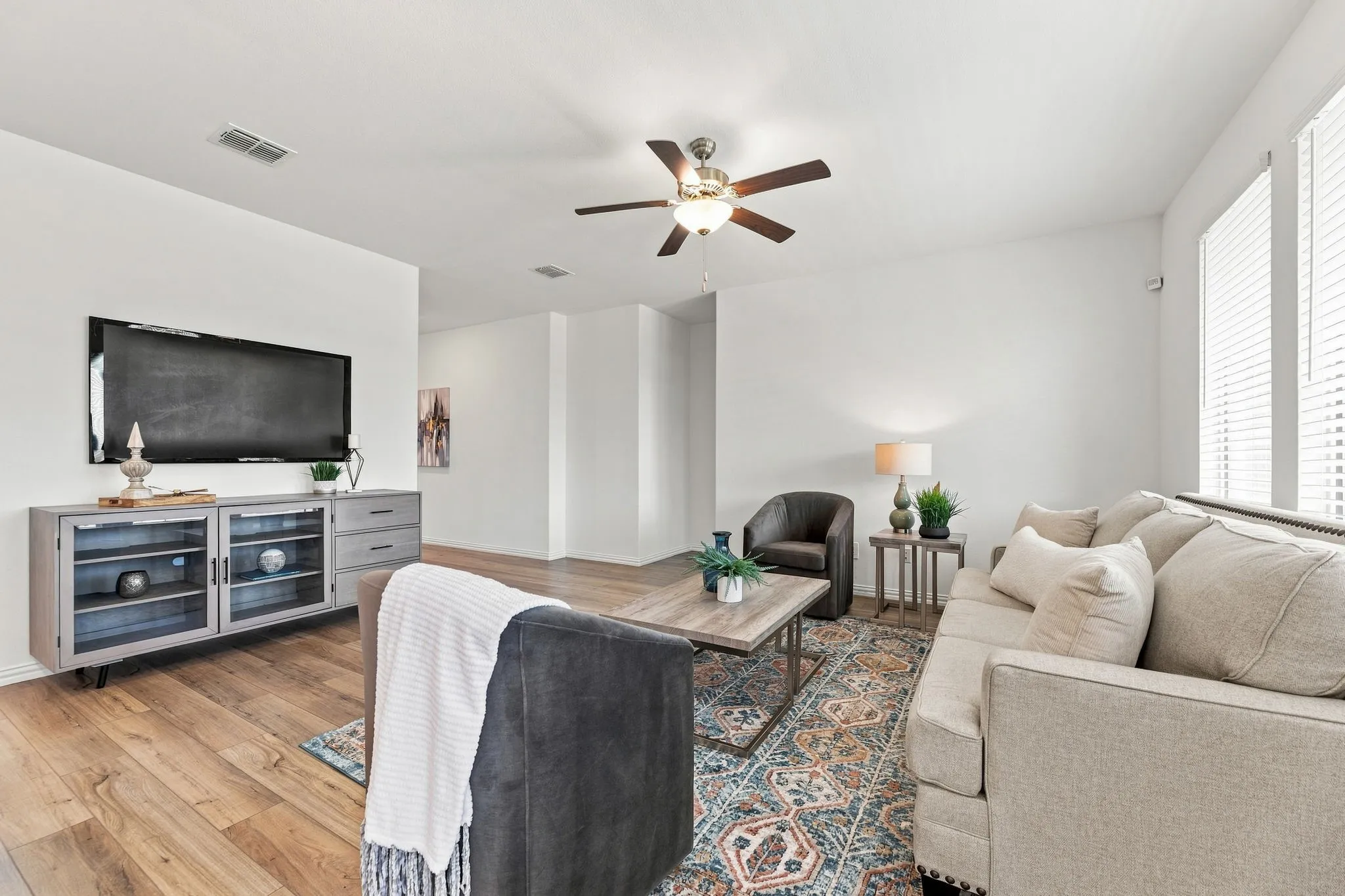 Single Family Residence For Sale in Kaufman County , 3618 Big Nemaha Drive, Crandall, Texas 75114, 3 Bedroom, 2 Bathroom, 2 Garage spaces, 1,550 Sqft, built in 2022, mls#21405397, Real Estate Agent in Crandall, Homes For Sale in Kaufman county, Homes For Sale in Crandall, Realtor in Crandall Texas, Real Estate Brokerage Independent Realty Texas, Luminita Cordes Realtor
