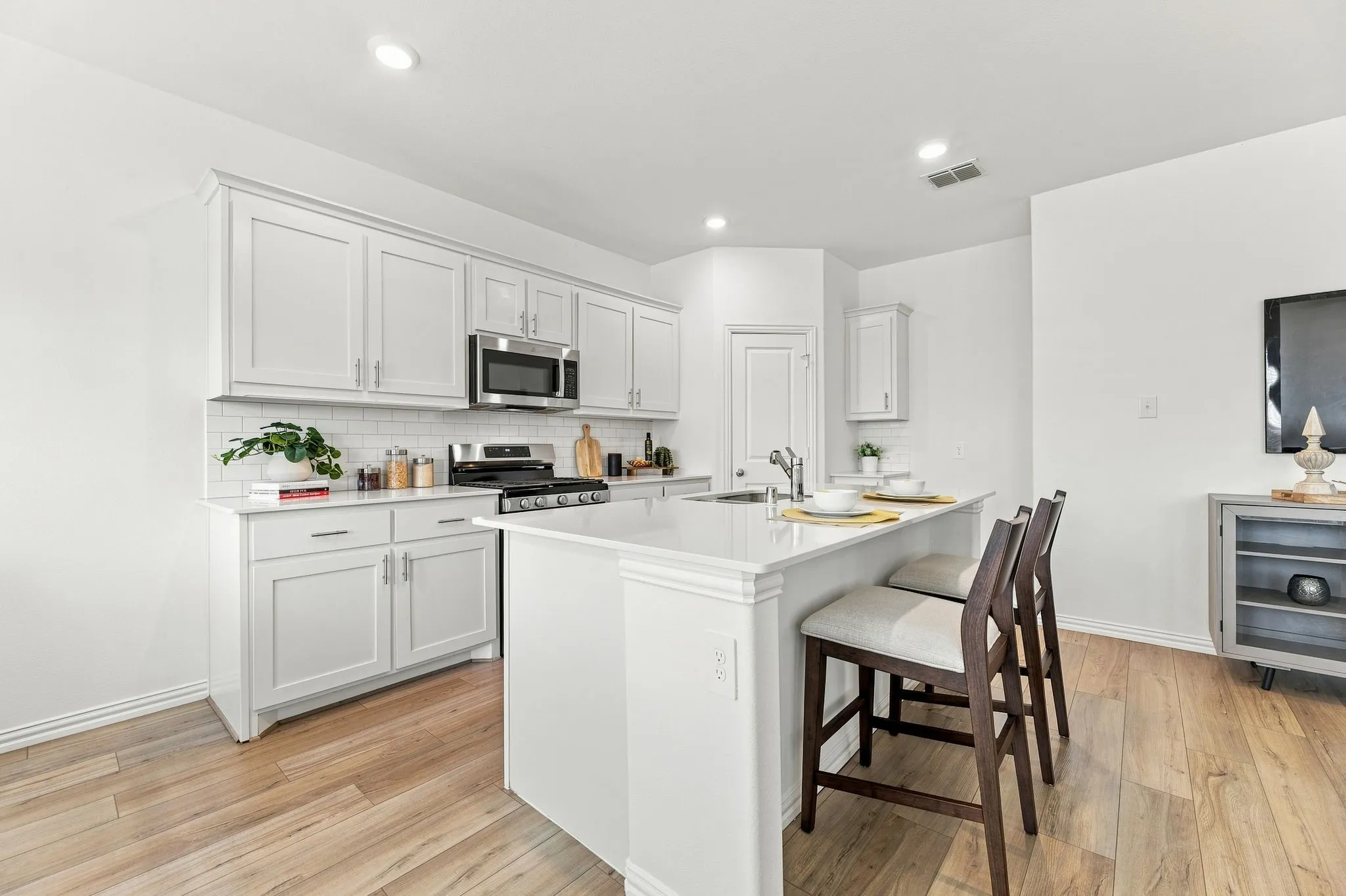 Single Family Residence For Sale in Kaufman County , 3618 Big Nemaha Drive, Crandall, Texas 75114, 3 Bedroom, 2 Bathroom, 2 Garage spaces, 1,550 Sqft, built in 2022, mls#21405397, Real Estate Agent in Crandall, Homes For Sale in Kaufman county, Homes For Sale in Crandall, Realtor in Crandall Texas, Real Estate Brokerage Independent Realty Texas, Luminita Cordes Realtor