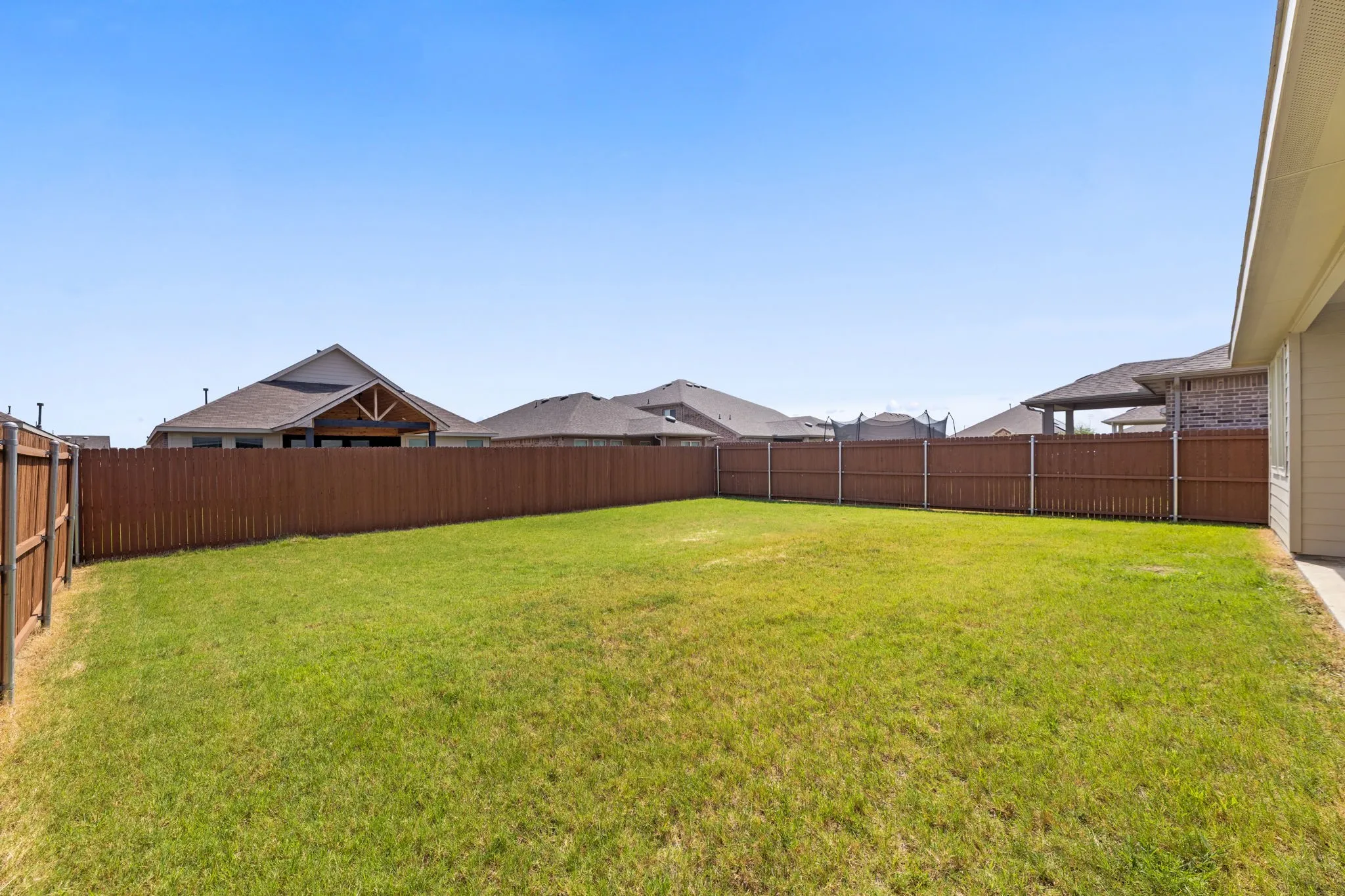 Single Family Residence For Sale in Kaufman County , 3618 Big Nemaha Drive, Crandall, Texas 75114, 3 Bedroom, 2 Bathroom, 2 Garage spaces, 1,550 Sqft, built in 2022, mls#21405397, Real Estate Agent in Crandall, Homes For Sale in Kaufman county, Homes For Sale in Crandall, Realtor in Crandall Texas, Real Estate Brokerage Independent Realty Texas, Luminita Cordes Realtor