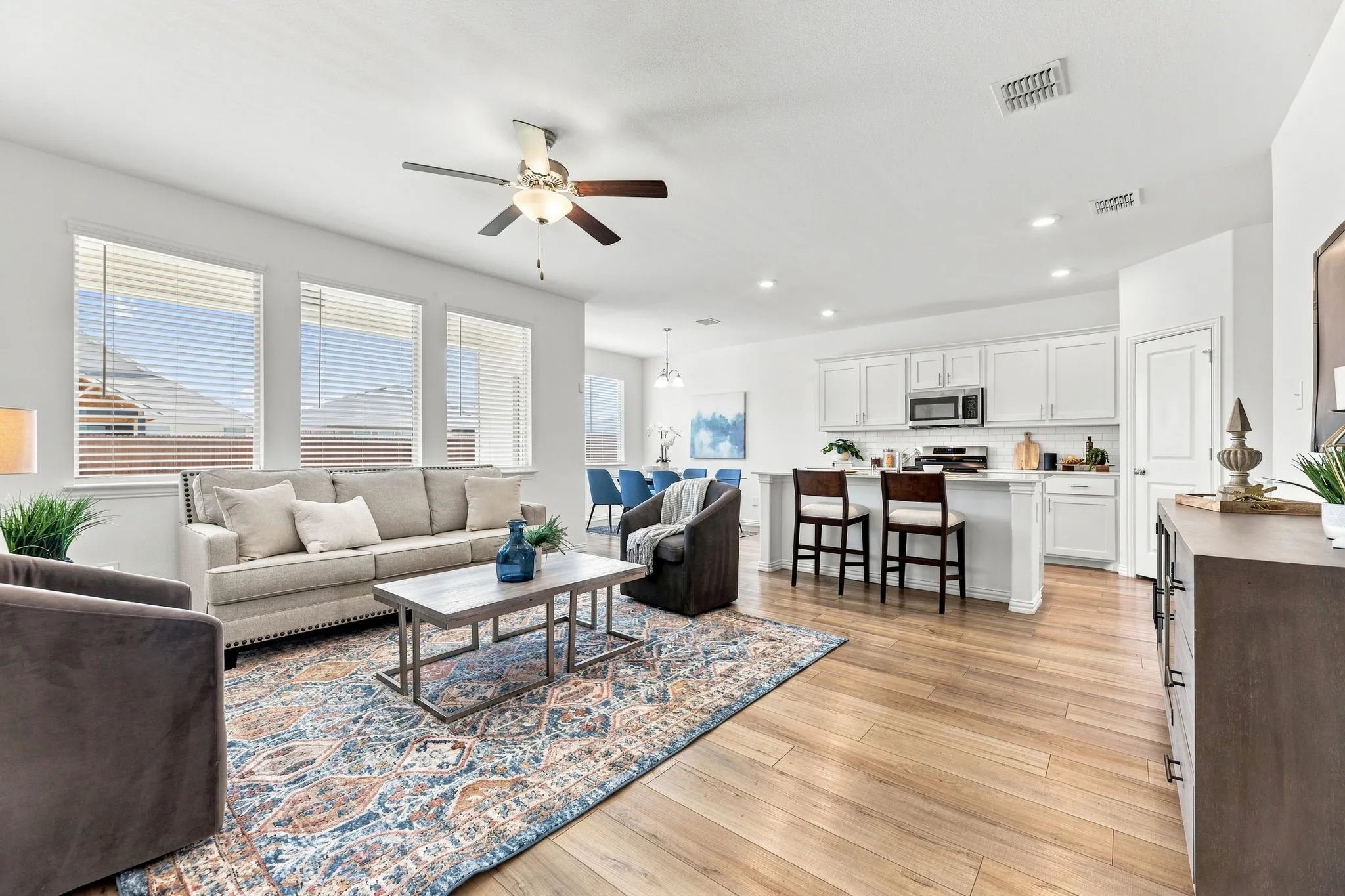 Single Family Residence For Sale in Kaufman County , 3618 Big Nemaha Drive, Crandall, Texas 75114, 3 Bedroom, 2 Bathroom, 2 Garage spaces, 1,550 Sqft, built in 2022, mls#21405397, Real Estate Agent in Crandall, Homes For Sale in Kaufman county, Homes For Sale in Crandall, Realtor in Crandall Texas, Real Estate Brokerage Independent Realty Texas, Luminita Cordes Realtor