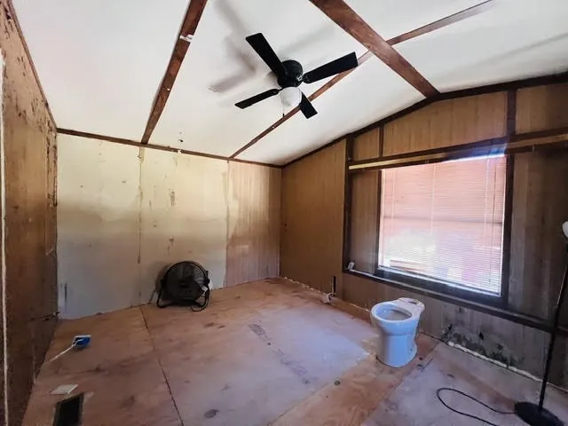Mobile Home For Sale in Collin County , 109 Park Drive, Wylie, Texas 75098, 3 Bedroom, 2 Bathroom, Garage spaces, 1,368 Sqft, built in 1986, mls#21405404, Real Estate Agent in Wylie, Homes For Sale in Collin county, Homes For Sale in Wylie, Realtor in Wylie Texas, Real Estate Brokerage Independent Realty Texas, Luminita Cordes Realtor