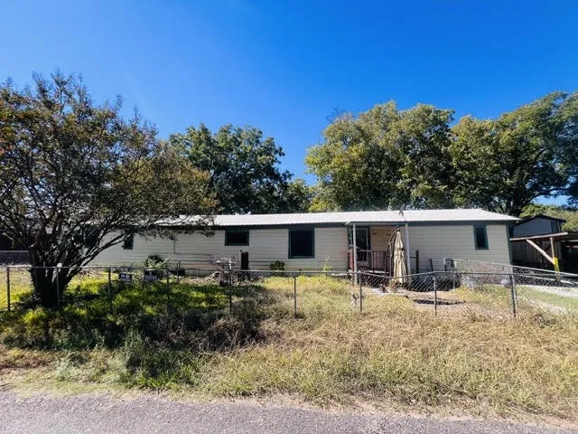 Mobile Home For Sale in Collin County , 109 Park Drive, Wylie, Texas 75098, 3 Bedroom, 2 Bathroom, Garage spaces, 1,368 Sqft, built in 1986, mls#21405404, Real Estate Agent in Wylie, Homes For Sale in Collin county, Homes For Sale in Wylie, Realtor in Wylie Texas, Real Estate Brokerage Independent Realty Texas, Luminita Cordes Realtor