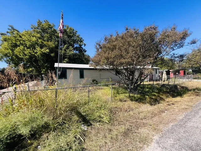 Mobile Home For Sale in Collin County , 109 Park Drive, Wylie, Texas 75098, 3 Bedroom, 2 Bathroom, Garage spaces, 1,368 Sqft, built in 1986, mls#21405404, Real Estate Agent in Wylie, Homes For Sale in Collin county, Homes For Sale in Wylie, Realtor in Wylie Texas, Real Estate Brokerage Independent Realty Texas, Luminita Cordes Realtor
