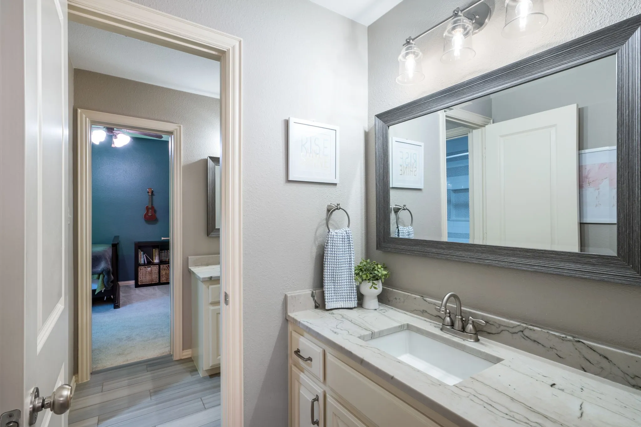 shared bathroom upstairs