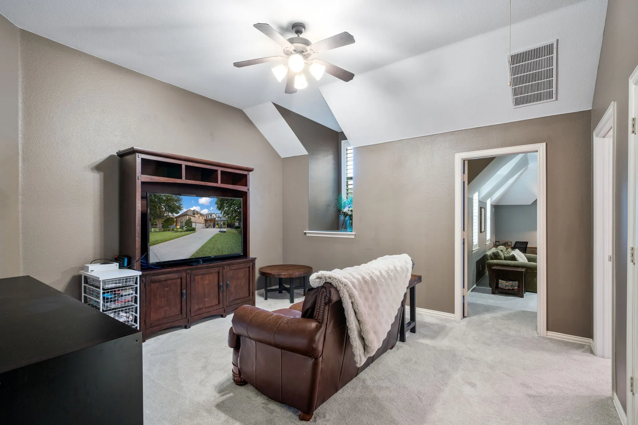 secondary floor tv room