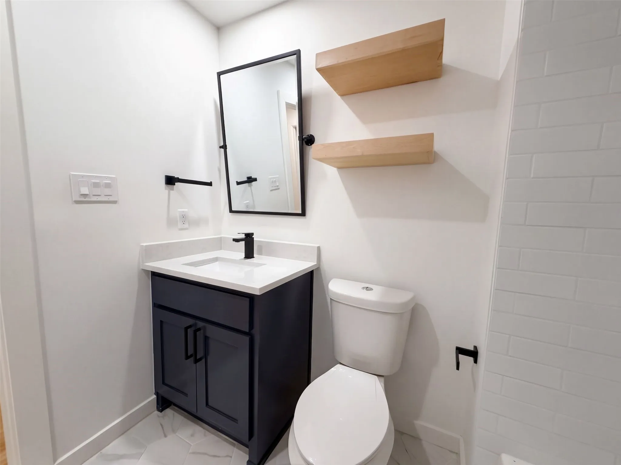 Single Family Residence For Sale in Tarrant County , 1515 Cherokee Street, Arlington, Texas 76012, 4 Bedroom, 3 Bathroom, 2 Garage spaces, 2,158 Sqft, built in 1966, mls#21405242, Real Estate Agent in Arlington, Homes For Sale in Tarrant county, Homes For Sale in Arlington, Realtor in Arlington Texas, Real Estate Brokerage Independent Realty Texas, Luminita Cordes Realtor
