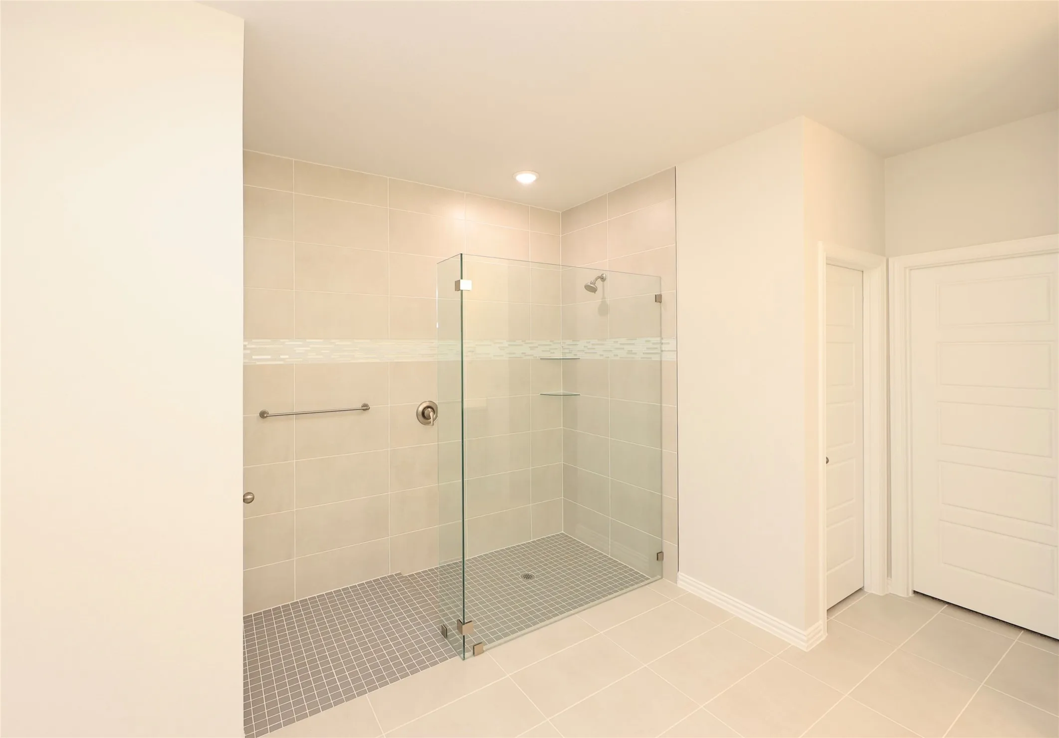 Single Family Residence For Sale in Denton County , 2305 Valencia Drive, Little Elm, Texas 75068, 4 Bedroom, 4 Bathroom, 3 Garage spaces, 2,786 Sqft, built in 2025, mls#21405409, Real Estate Agent in Little Elm, Homes For Sale in Denton county, Homes For Sale in Little Elm, Realtor in Little Elm Texas, Real Estate Brokerage Independent Realty Texas, Luminita Cordes Realtor