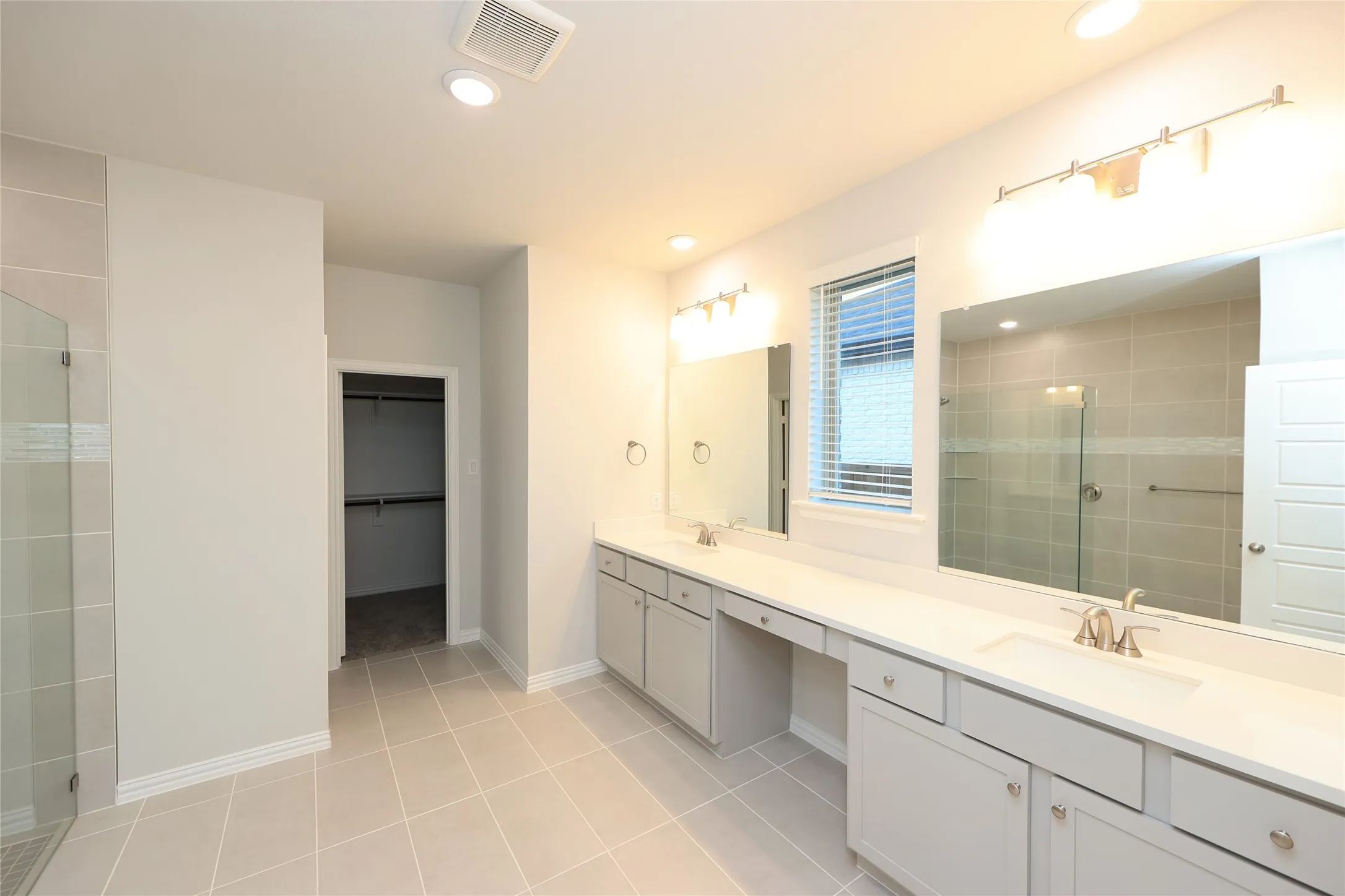 Single Family Residence For Sale in Denton County , 2305 Valencia Drive, Little Elm, Texas 75068, 4 Bedroom, 4 Bathroom, 3 Garage spaces, 2,786 Sqft, built in 2025, mls#21405409, Real Estate Agent in Little Elm, Homes For Sale in Denton county, Homes For Sale in Little Elm, Realtor in Little Elm Texas, Real Estate Brokerage Independent Realty Texas, Luminita Cordes Realtor