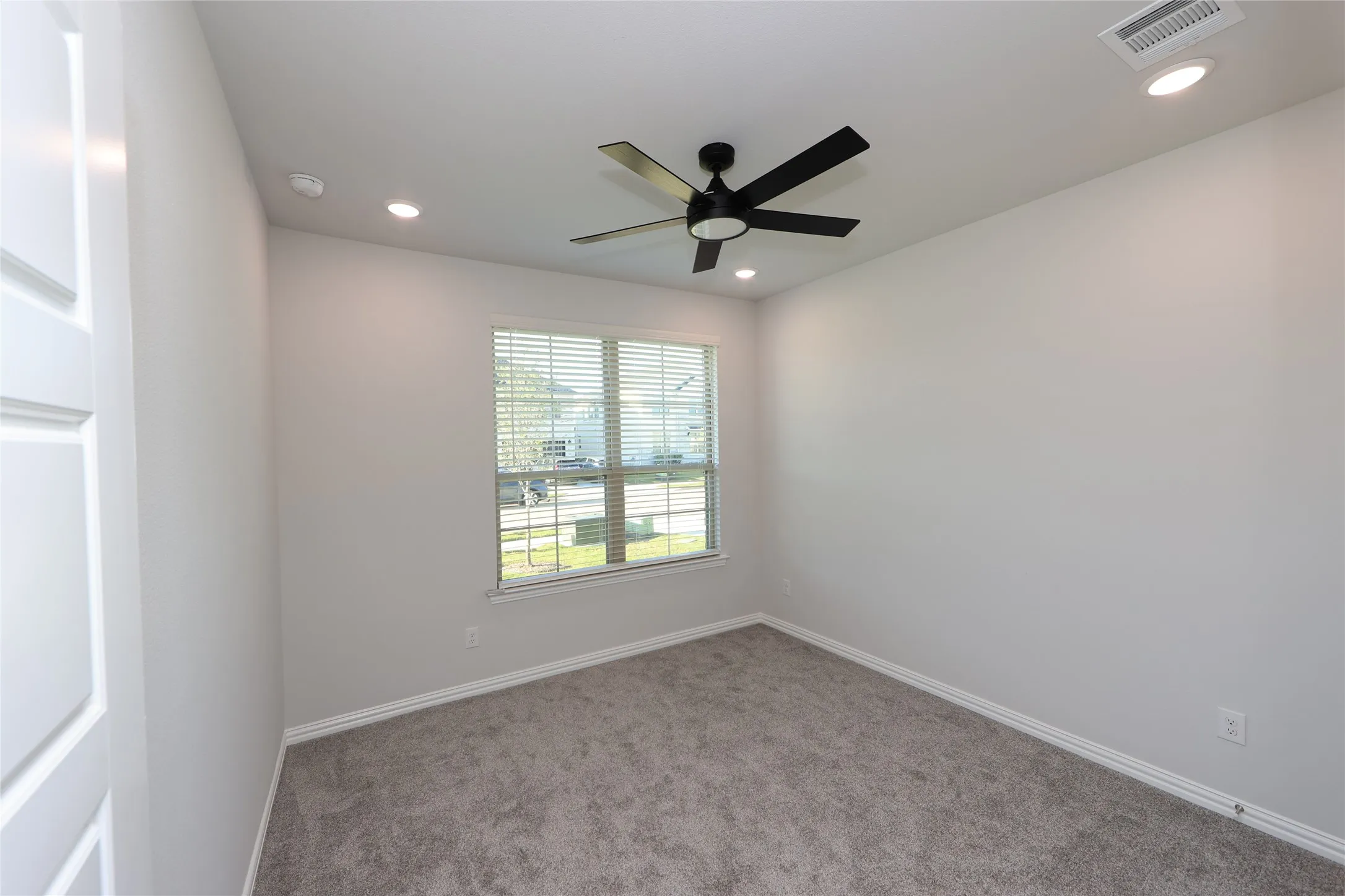 Single Family Residence For Sale in Denton County , 2305 Valencia Drive, Little Elm, Texas 75068, 4 Bedroom, 4 Bathroom, 3 Garage spaces, 2,786 Sqft, built in 2025, mls#21405409, Real Estate Agent in Little Elm, Homes For Sale in Denton county, Homes For Sale in Little Elm, Realtor in Little Elm Texas, Real Estate Brokerage Independent Realty Texas, Luminita Cordes Realtor