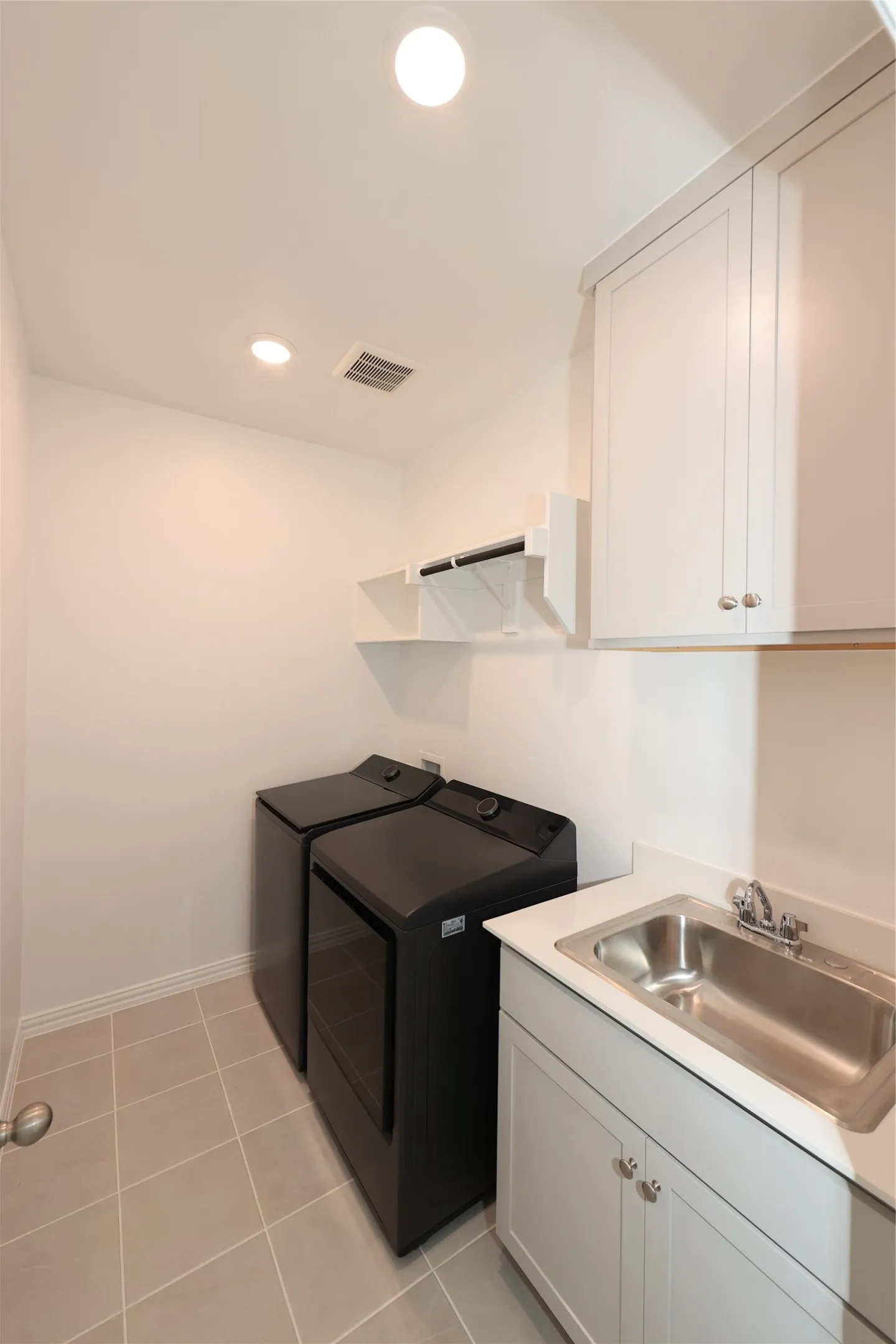 Single Family Residence For Sale in Denton County , 2305 Valencia Drive, Little Elm, Texas 75068, 4 Bedroom, 4 Bathroom, 3 Garage spaces, 2,786 Sqft, built in 2025, mls#21405409, Real Estate Agent in Little Elm, Homes For Sale in Denton county, Homes For Sale in Little Elm, Realtor in Little Elm Texas, Real Estate Brokerage Independent Realty Texas, Luminita Cordes Realtor