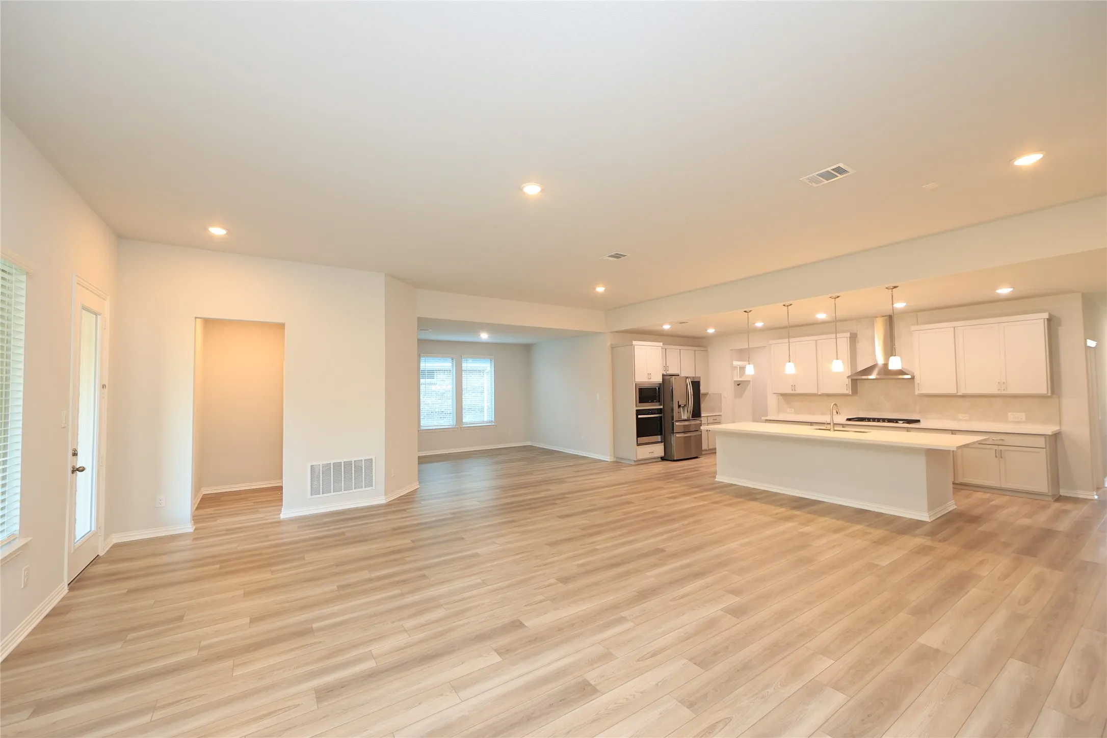 Single Family Residence For Sale in Denton County , 2305 Valencia Drive, Little Elm, Texas 75068, 4 Bedroom, 4 Bathroom, 3 Garage spaces, 2,786 Sqft, built in 2025, mls#21405409, Real Estate Agent in Little Elm, Homes For Sale in Denton county, Homes For Sale in Little Elm, Realtor in Little Elm Texas, Real Estate Brokerage Independent Realty Texas, Luminita Cordes Realtor