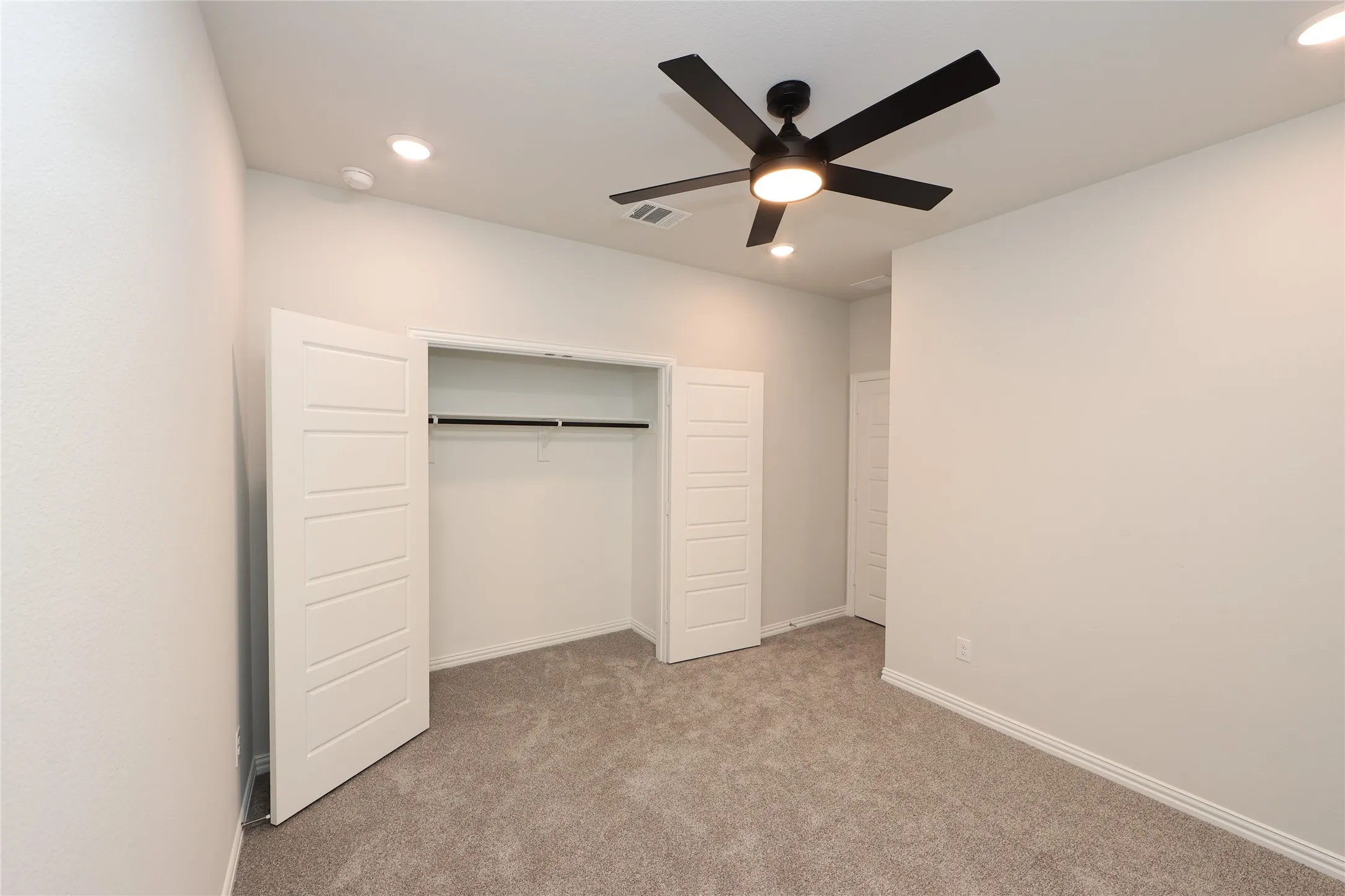 Single Family Residence For Sale in Denton County , 2305 Valencia Drive, Little Elm, Texas 75068, 4 Bedroom, 4 Bathroom, 3 Garage spaces, 2,786 Sqft, built in 2025, mls#21405409, Real Estate Agent in Little Elm, Homes For Sale in Denton county, Homes For Sale in Little Elm, Realtor in Little Elm Texas, Real Estate Brokerage Independent Realty Texas, Luminita Cordes Realtor