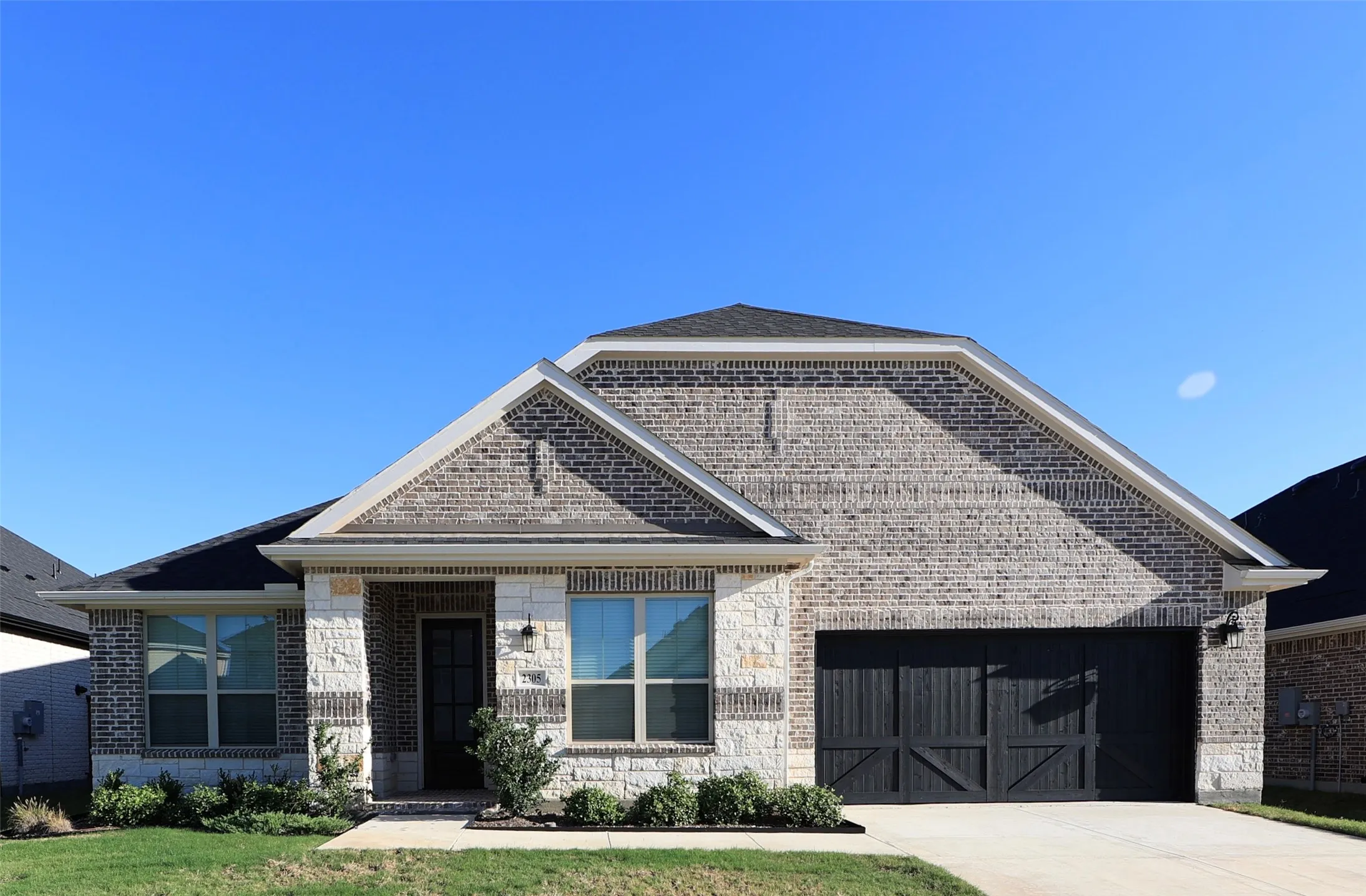 Single Family Residence For Sale in Denton County , 2305 Valencia Drive, Little Elm, Texas 75068, 4 Bedroom, 4 Bathroom, 3 Garage spaces, 2,786 Sqft, built in 2025, mls#21405409, Real Estate Agent in Little Elm, Homes For Sale in Denton county, Homes For Sale in Little Elm, Realtor in Little Elm Texas, Real Estate Brokerage Independent Realty Texas, Luminita Cordes Realtor