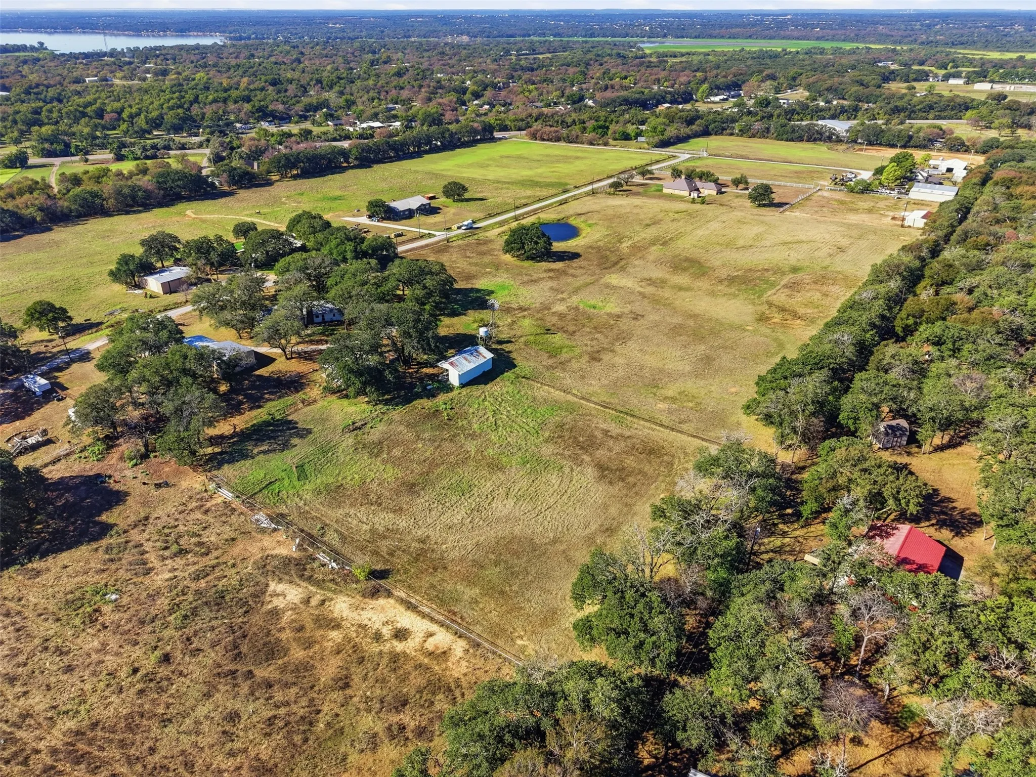 Single Family Residence For Sale in Wise County , 209 County Road 4917, Newark, Texas 76071, 3 Bedroom, 2 Bathroom, 2 Garage spaces, 2,132 Sqft, built in 1979, mls#21405415, Real Estate Agent in Newark, Homes For Sale in Wise county, Homes For Sale in Newark, Realtor in Newark Texas, Real Estate Brokerage Independent Realty Texas, Luminita Cordes Realtor