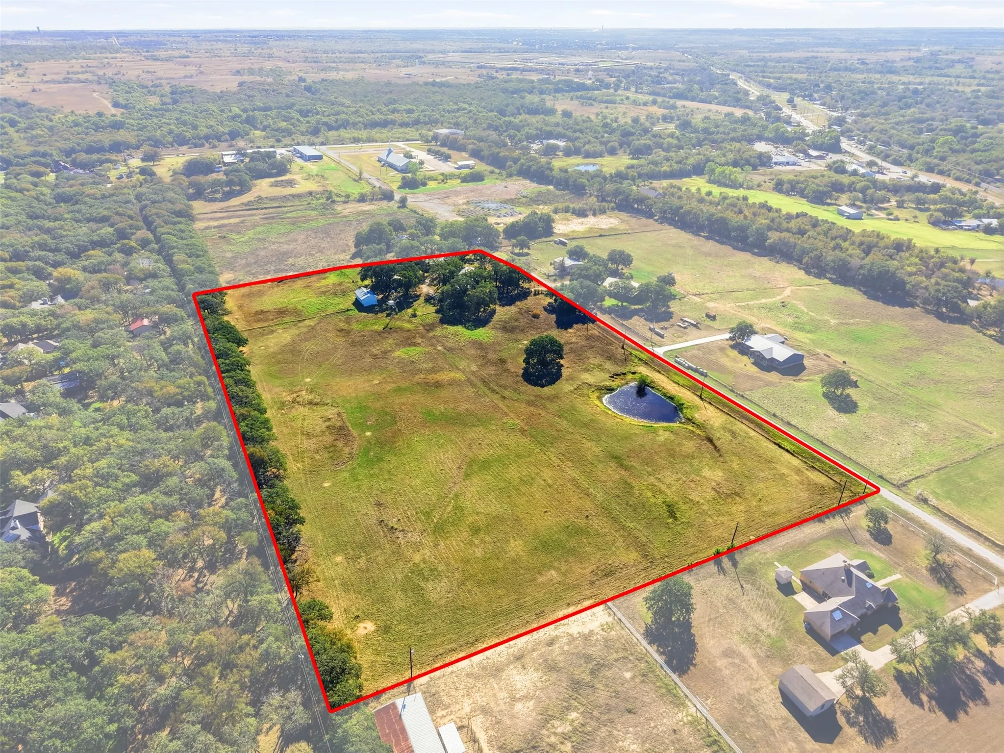 Single Family Residence For Sale in Wise County , 209 County Road 4917, Newark, Texas 76071, 3 Bedroom, 2 Bathroom, 2 Garage spaces, 2,132 Sqft, built in 1979, mls#21405415, Real Estate Agent in Newark, Homes For Sale in Wise county, Homes For Sale in Newark, Realtor in Newark Texas, Real Estate Brokerage Independent Realty Texas, Luminita Cordes Realtor