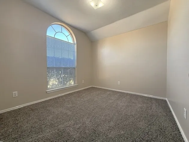 Single Family Residence For Rent in Dallas County , 2218 W Thoroughbred Drive, Lancaster, Texas 75146, 4 Bedroom, 2 Bathroom, 2 Garage spaces, 1,958 Sqft, built in 2000, mls#21405421, Real Estate Agent in Lancaster, Homes For Rent in Dallas county, Homes For Rent in Lancaster, Realtor in Lancaster Texas, Real Estate Brokerage Independent Realty Texas, Luminita Cordes Realtor