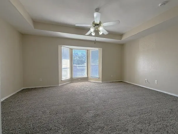 Single Family Residence For Rent in Dallas County , 2218 W Thoroughbred Drive, Lancaster, Texas 75146, 4 Bedroom, 2 Bathroom, 2 Garage spaces, 1,958 Sqft, built in 2000, mls#21405421, Real Estate Agent in Lancaster, Homes For Rent in Dallas county, Homes For Rent in Lancaster, Realtor in Lancaster Texas, Real Estate Brokerage Independent Realty Texas, Luminita Cordes Realtor