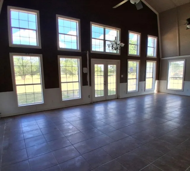 Single Family Residence For Sale in Lamar County , 833 County Road 33100, Sumner, Texas 75486, 2 Bedroom, 3 Bathroom, 2 Garage spaces, 2,077 Sqft, built in 1994, mls#21403971, Real Estate Agent in Sumner, Homes For Sale in Lamar county, Homes For Sale in Sumner, Realtor in Sumner Texas, Real Estate Brokerage Independent Realty Texas, Luminita Cordes Realtor
