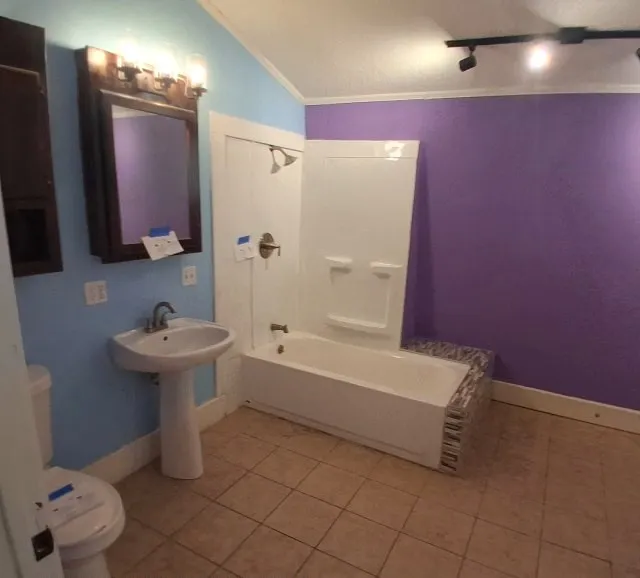 Single Family Residence For Sale in Lamar County , 833 County Road 33100, Sumner, Texas 75486, 2 Bedroom, 3 Bathroom, 2 Garage spaces, 2,077 Sqft, built in 1994, mls#21403971, Real Estate Agent in Sumner, Homes For Sale in Lamar county, Homes For Sale in Sumner, Realtor in Sumner Texas, Real Estate Brokerage Independent Realty Texas, Luminita Cordes Realtor