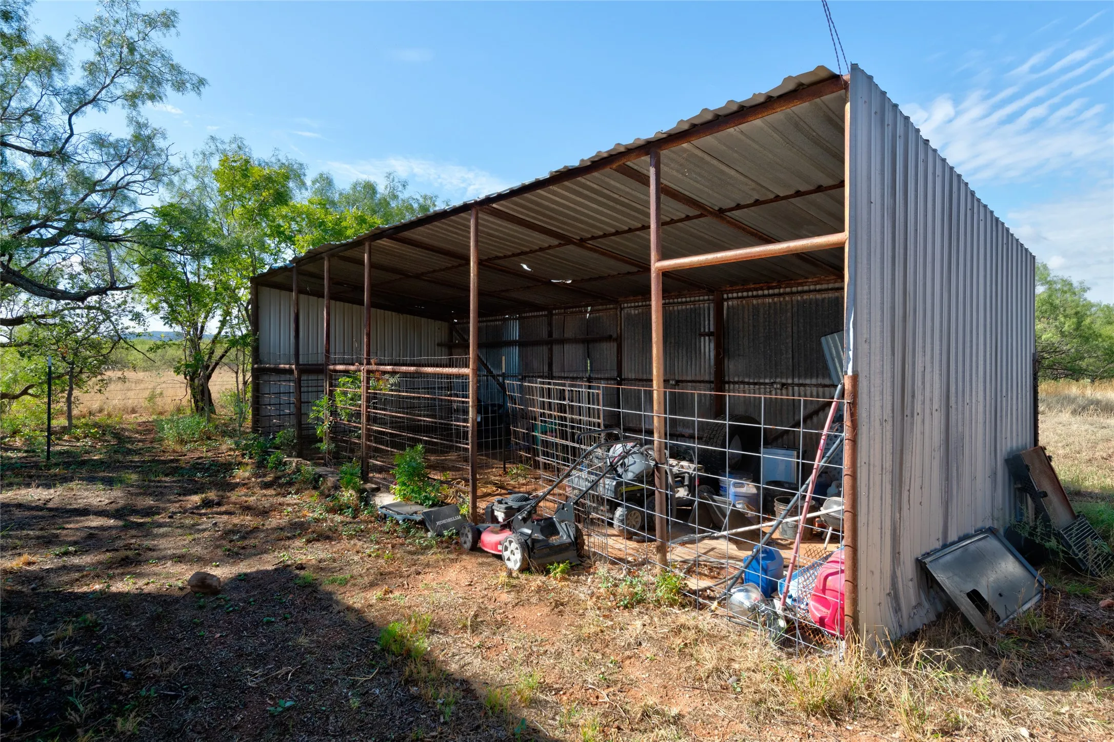 Single Family Residence For Sale in Taylor County , 1216 County Road 349, Merkel, Texas 79536, 2 Bedroom, 1 Bathroom, Garage spaces, 1,213 Sqft, built in 1944, mls#21394465, Real Estate Agent in Merkel, Homes For Sale in Taylor county, Homes For Sale in Merkel, Realtor in Merkel Texas, Real Estate Brokerage Independent Realty Texas, Luminita Cordes Realtor