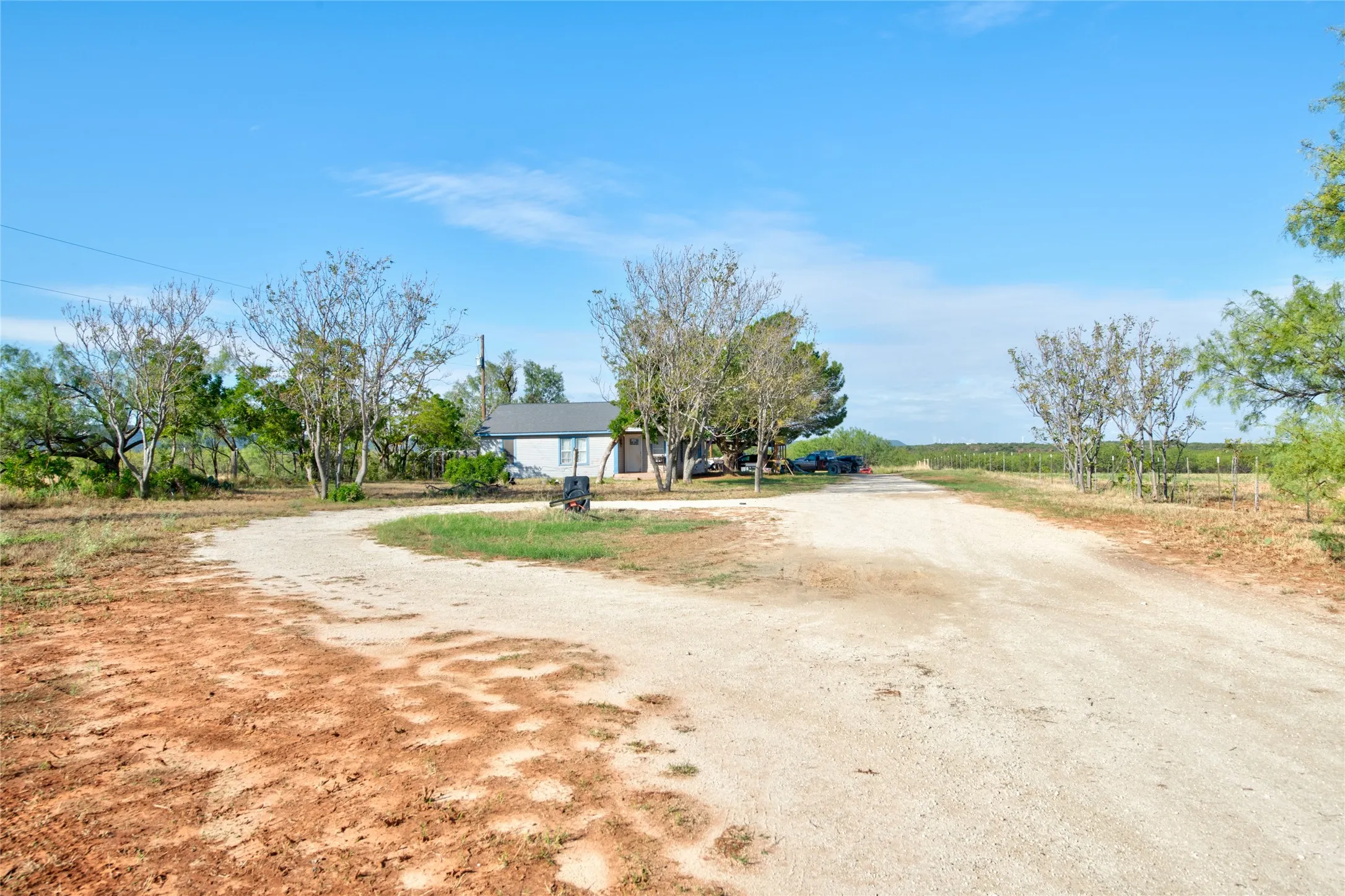 Single Family Residence For Sale in Taylor County , 1216 County Road 349, Merkel, Texas 79536, 2 Bedroom, 1 Bathroom, Garage spaces, 1,213 Sqft, built in 1944, mls#21394465, Real Estate Agent in Merkel, Homes For Sale in Taylor county, Homes For Sale in Merkel, Realtor in Merkel Texas, Real Estate Brokerage Independent Realty Texas, Luminita Cordes Realtor