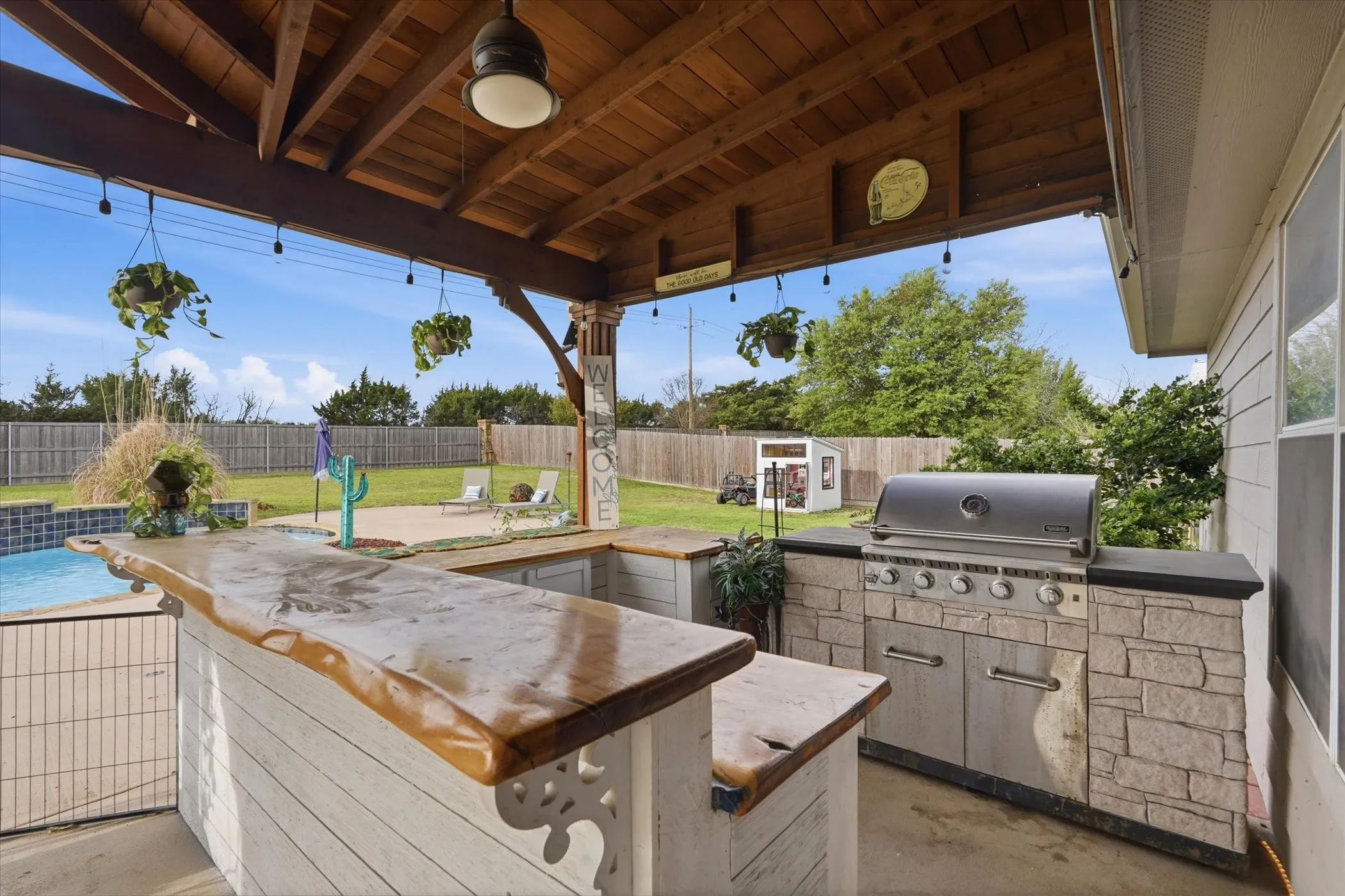 Single Family Residence For Rent in Rockwall County , 114 Clydesdale Drive, Fate, Texas 75087, 5 Bedroom, 3 Bathroom, 3 Garage spaces, 2,492 Sqft, built in 2003, mls#21403534, Real Estate Agent in Fate, Homes For Rent in Rockwall county, Homes For Rent in Fate, Realtor in Fate Texas, Real Estate Brokerage Independent Realty Texas, Luminita Cordes Realtor