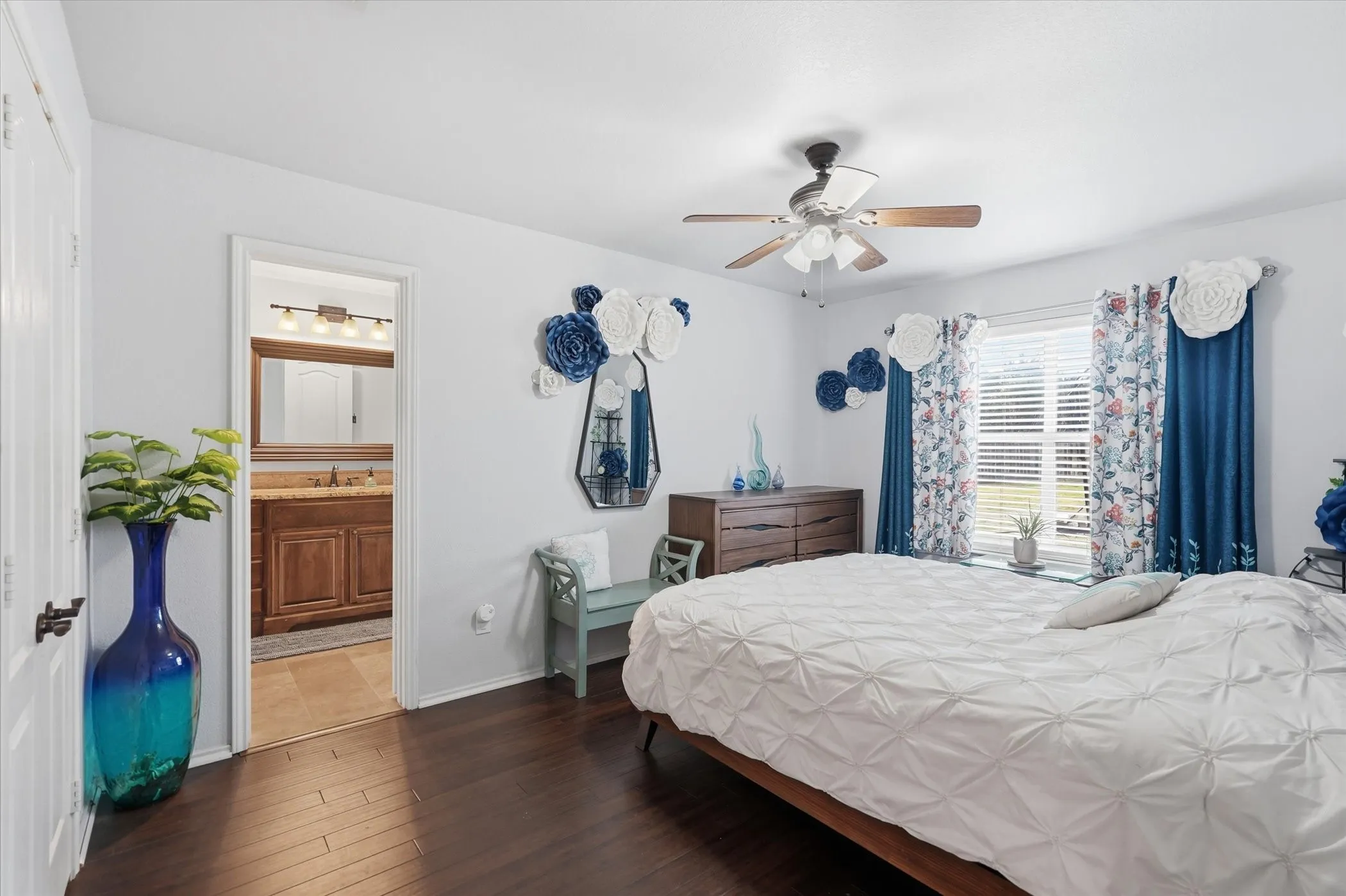 Single Family Residence For Rent in Rockwall County , 114 Clydesdale Drive, Fate, Texas 75087, 5 Bedroom, 3 Bathroom, 3 Garage spaces, 2,492 Sqft, built in 2003, mls#21403534, Real Estate Agent in Fate, Homes For Rent in Rockwall county, Homes For Rent in Fate, Realtor in Fate Texas, Real Estate Brokerage Independent Realty Texas, Luminita Cordes Realtor