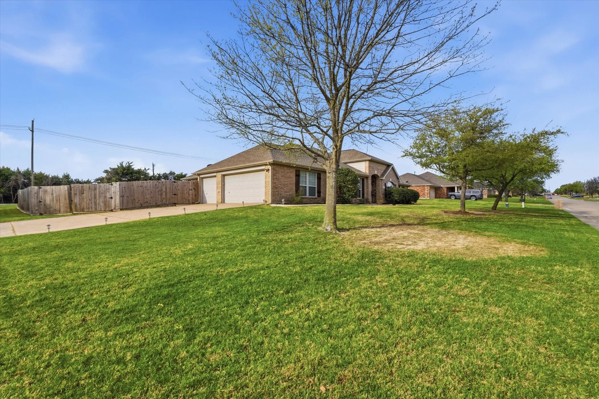 Single Family Residence For Rent in Rockwall County , 114 Clydesdale Drive, Fate, Texas 75087, 5 Bedroom, 3 Bathroom, 3 Garage spaces, 2,492 Sqft, built in 2003, mls#21403534, Real Estate Agent in Fate, Homes For Rent in Rockwall county, Homes For Rent in Fate, Realtor in Fate Texas, Real Estate Brokerage Independent Realty Texas, Luminita Cordes Realtor