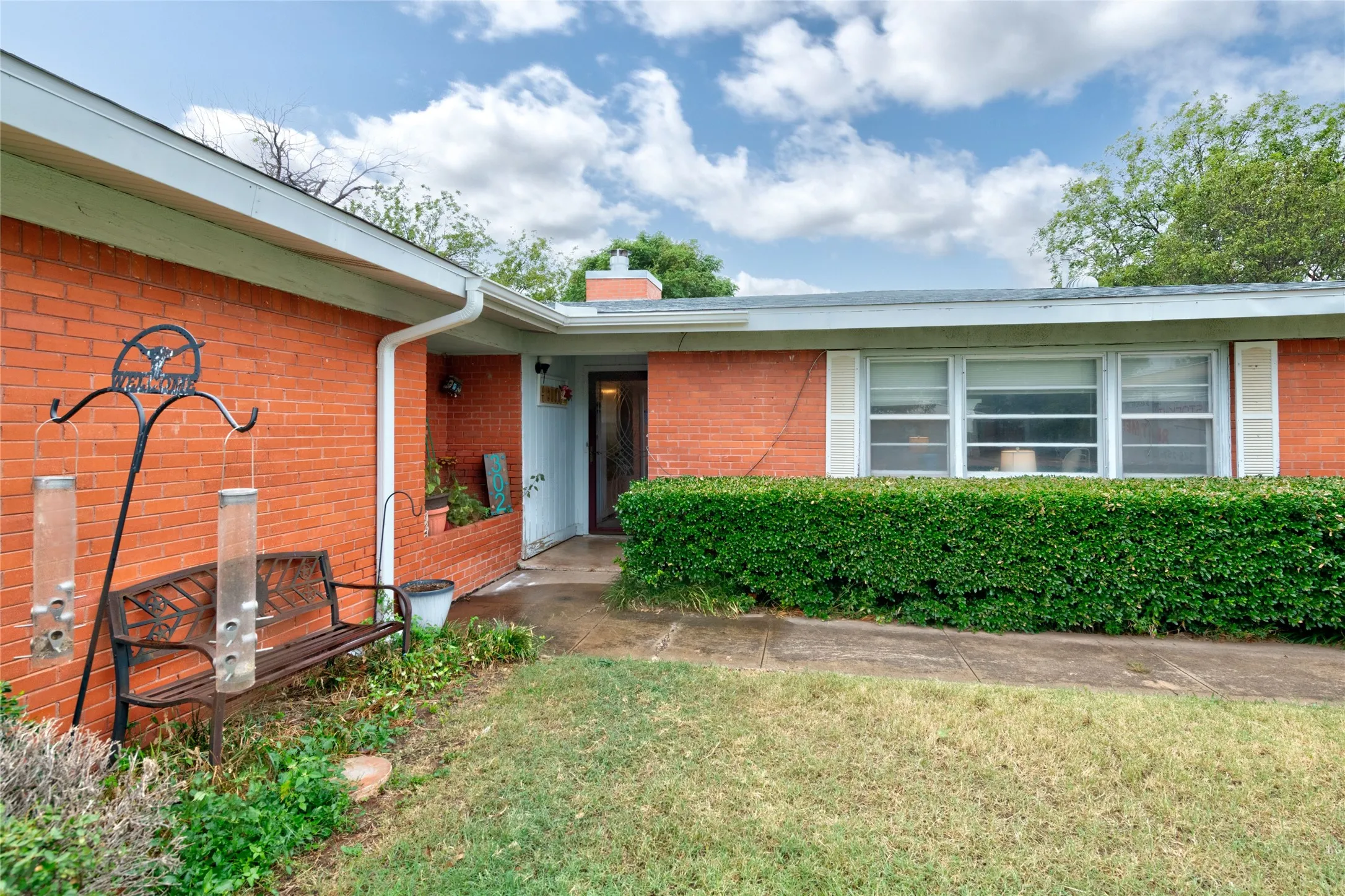 Single Family Residence For Sale in Taylor County , 302 Lexington Avenue, Abilene, Texas 79605, 4 Bedroom, 3 Bathroom, Garage spaces, 2,145 Sqft, built in 1954, mls#21405430, Real Estate Agent in Abilene, Homes For Sale in Taylor county, Homes For Sale in Abilene, Realtor in Abilene Texas, Real Estate Brokerage Independent Realty Texas, Luminita Cordes Realtor