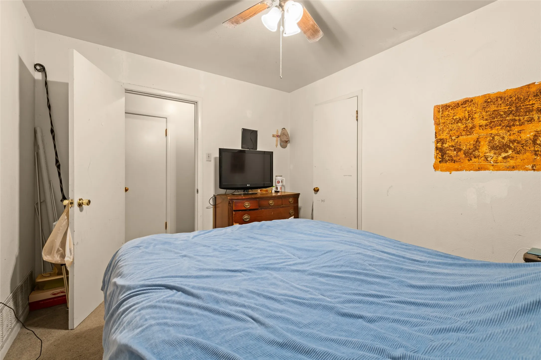 Single Family Residence For Sale in Taylor County , 302 Lexington Avenue, Abilene, Texas 79605, 4 Bedroom, 3 Bathroom, Garage spaces, 2,145 Sqft, built in 1954, mls#21405430, Real Estate Agent in Abilene, Homes For Sale in Taylor county, Homes For Sale in Abilene, Realtor in Abilene Texas, Real Estate Brokerage Independent Realty Texas, Luminita Cordes Realtor