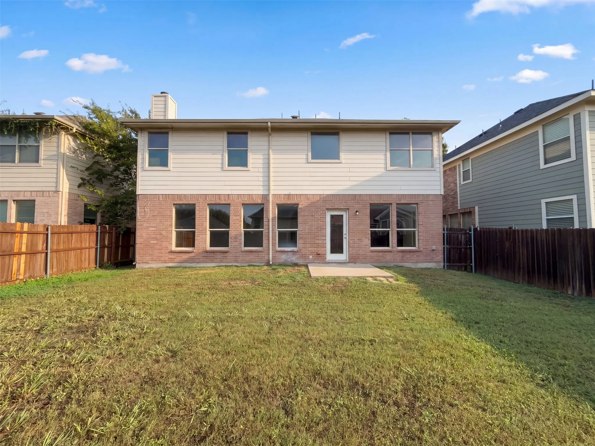 Single Family Residence For Sale in Collin County , 424 Cypress Hill Drive, Mc Kinney, Texas 75071, 4 Bedroom, 3 Bathroom, 2 Garage spaces, 2,393 Sqft, built in 2011, mls#21404792, Real Estate Agent in Mc Kinney, Homes For Sale in Collin county, Homes For Sale in Mc Kinney, Realtor in Mc Kinney Texas, Real Estate Brokerage Independent Realty Texas, Luminita Cordes Realtor