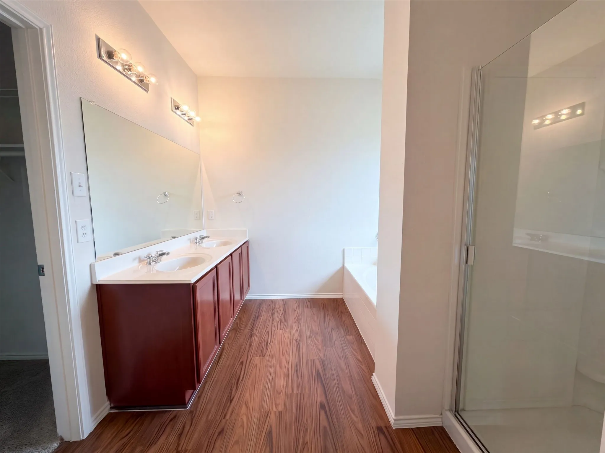 Single Family Residence For Sale in Collin County , 424 Cypress Hill Drive, Mc Kinney, Texas 75071, 4 Bedroom, 3 Bathroom, 2 Garage spaces, 2,393 Sqft, built in 2011, mls#21404792, Real Estate Agent in Mc Kinney, Homes For Sale in Collin county, Homes For Sale in Mc Kinney, Realtor in Mc Kinney Texas, Real Estate Brokerage Independent Realty Texas, Luminita Cordes Realtor