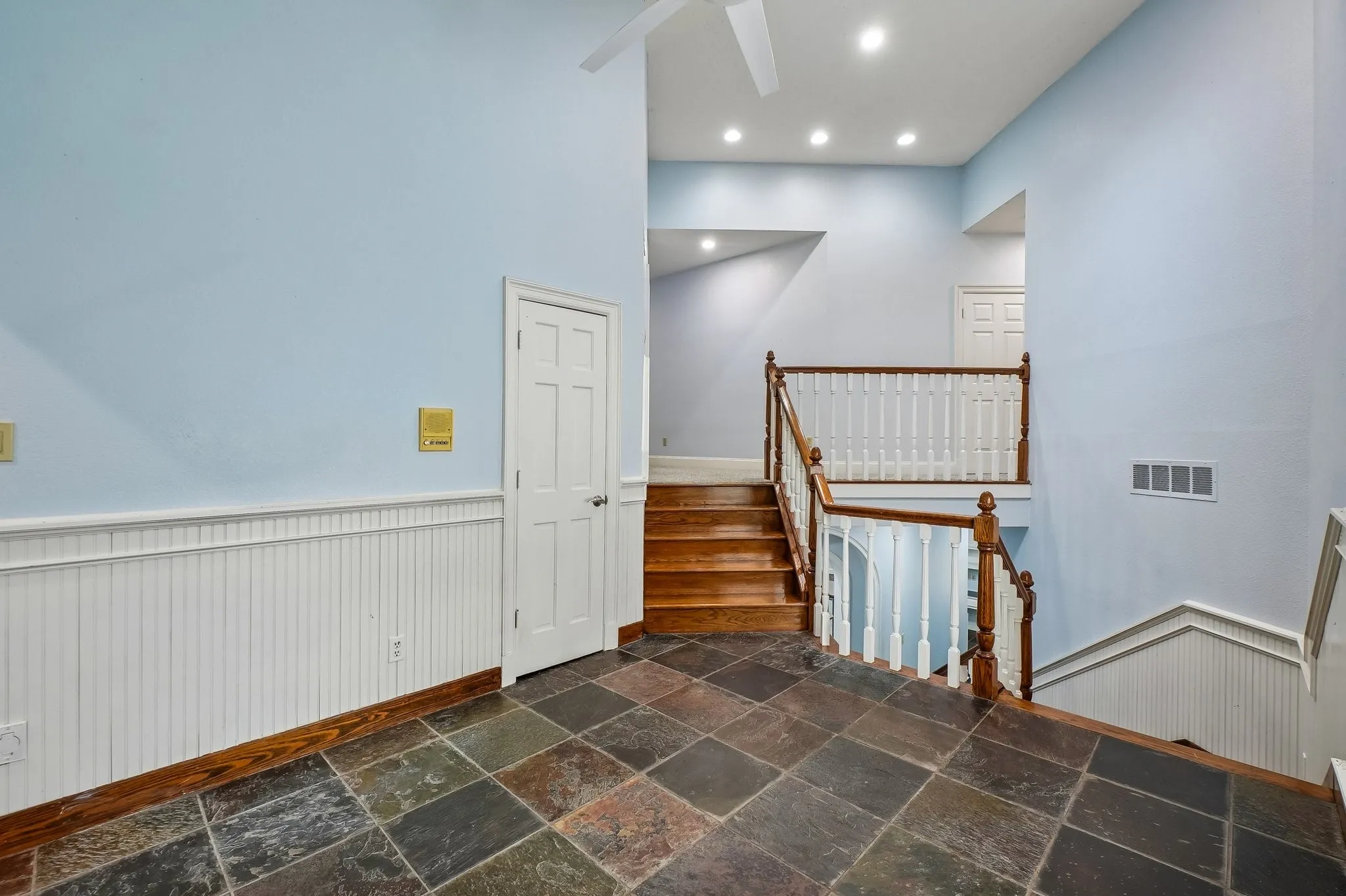 Single Family Residence For Sale in Dallas County , 32 Victoria Drive, Rowlett, Texas 75088, 5 Bedroom, 6 Bathroom, 3 Garage spaces, 5,648 Sqft, built in 1986, mls#21403917, Real Estate Agent in Rowlett, Homes For Sale in Dallas county, Homes For Sale in Rowlett, Realtor in Rowlett Texas, Real Estate Brokerage Independent Realty Texas, Luminita Cordes Realtor