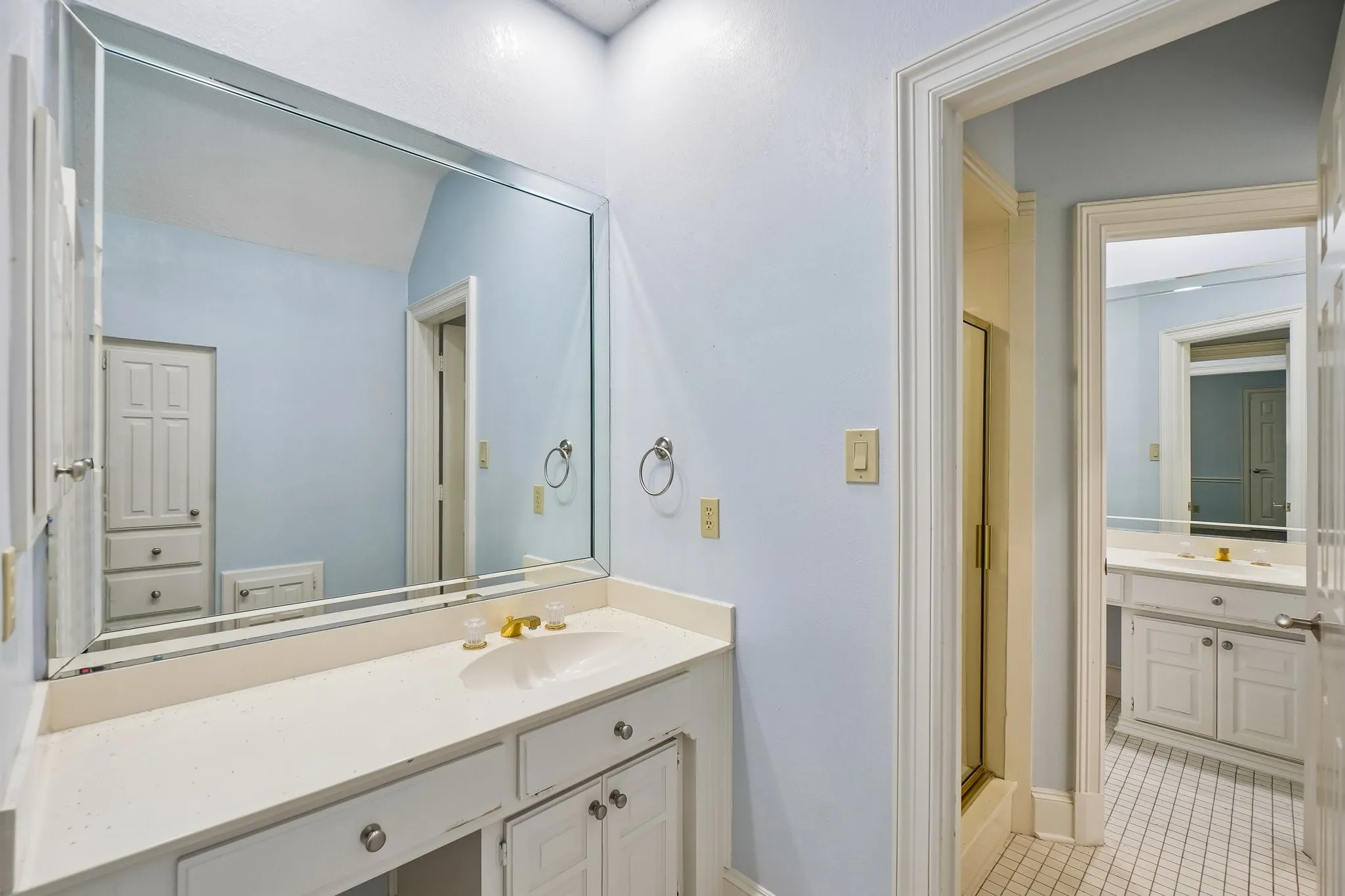 Single Family Residence For Sale in Dallas County , 32 Victoria Drive, Rowlett, Texas 75088, 5 Bedroom, 6 Bathroom, 3 Garage spaces, 5,648 Sqft, built in 1986, mls#21403917, Real Estate Agent in Rowlett, Homes For Sale in Dallas county, Homes For Sale in Rowlett, Realtor in Rowlett Texas, Real Estate Brokerage Independent Realty Texas, Luminita Cordes Realtor