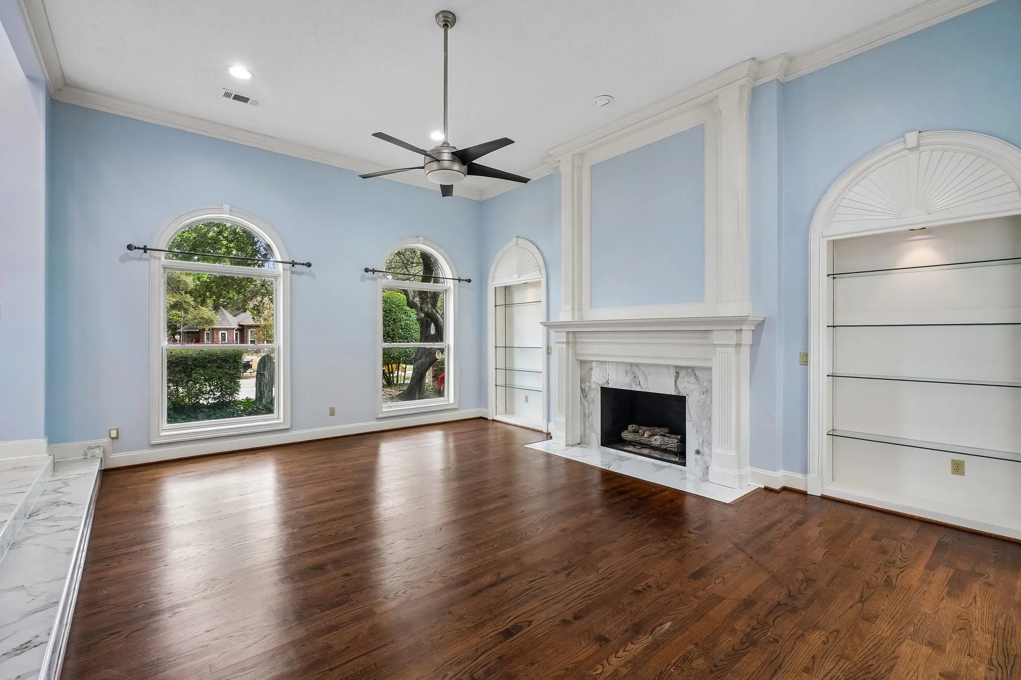 Single Family Residence For Sale in Dallas County , 32 Victoria Drive, Rowlett, Texas 75088, 5 Bedroom, 6 Bathroom, 3 Garage spaces, 5,648 Sqft, built in 1986, mls#21403917, Real Estate Agent in Rowlett, Homes For Sale in Dallas county, Homes For Sale in Rowlett, Realtor in Rowlett Texas, Real Estate Brokerage Independent Realty Texas, Luminita Cordes Realtor